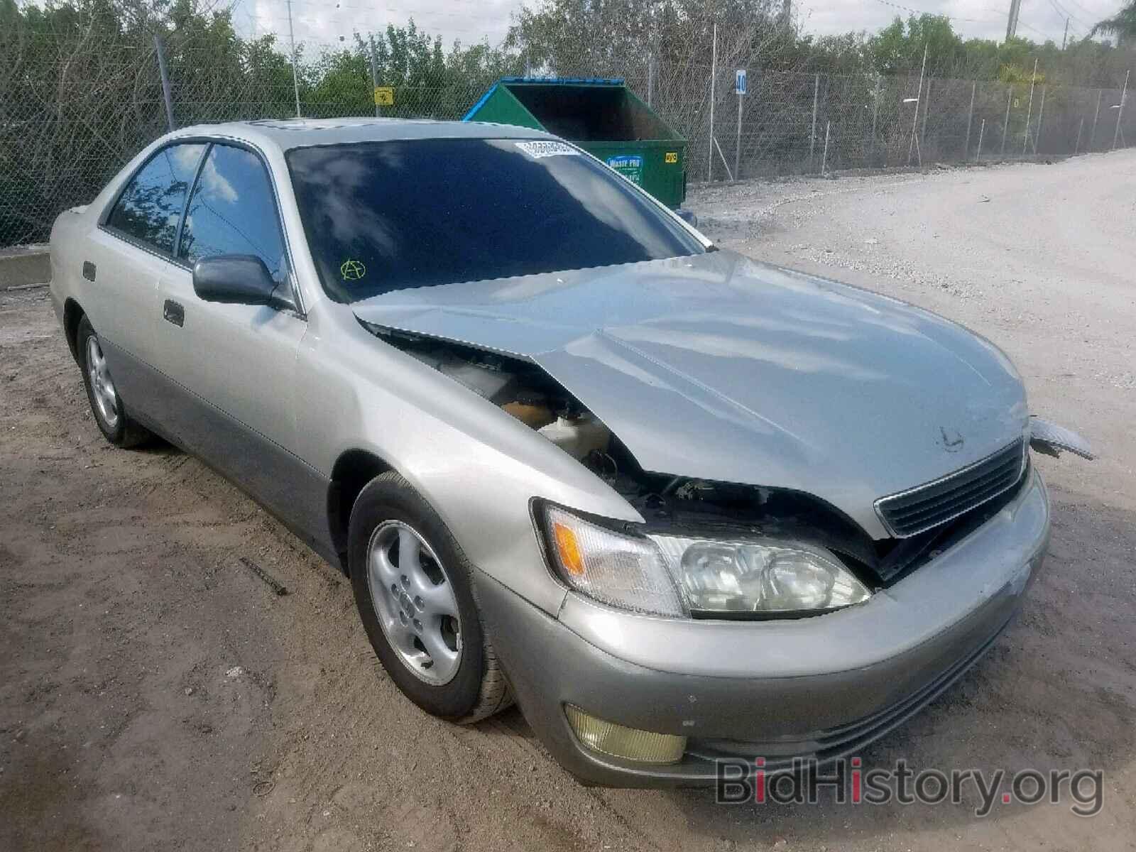 Фотография JT8BF22G2V0048912 - LEXUS ES300 1997