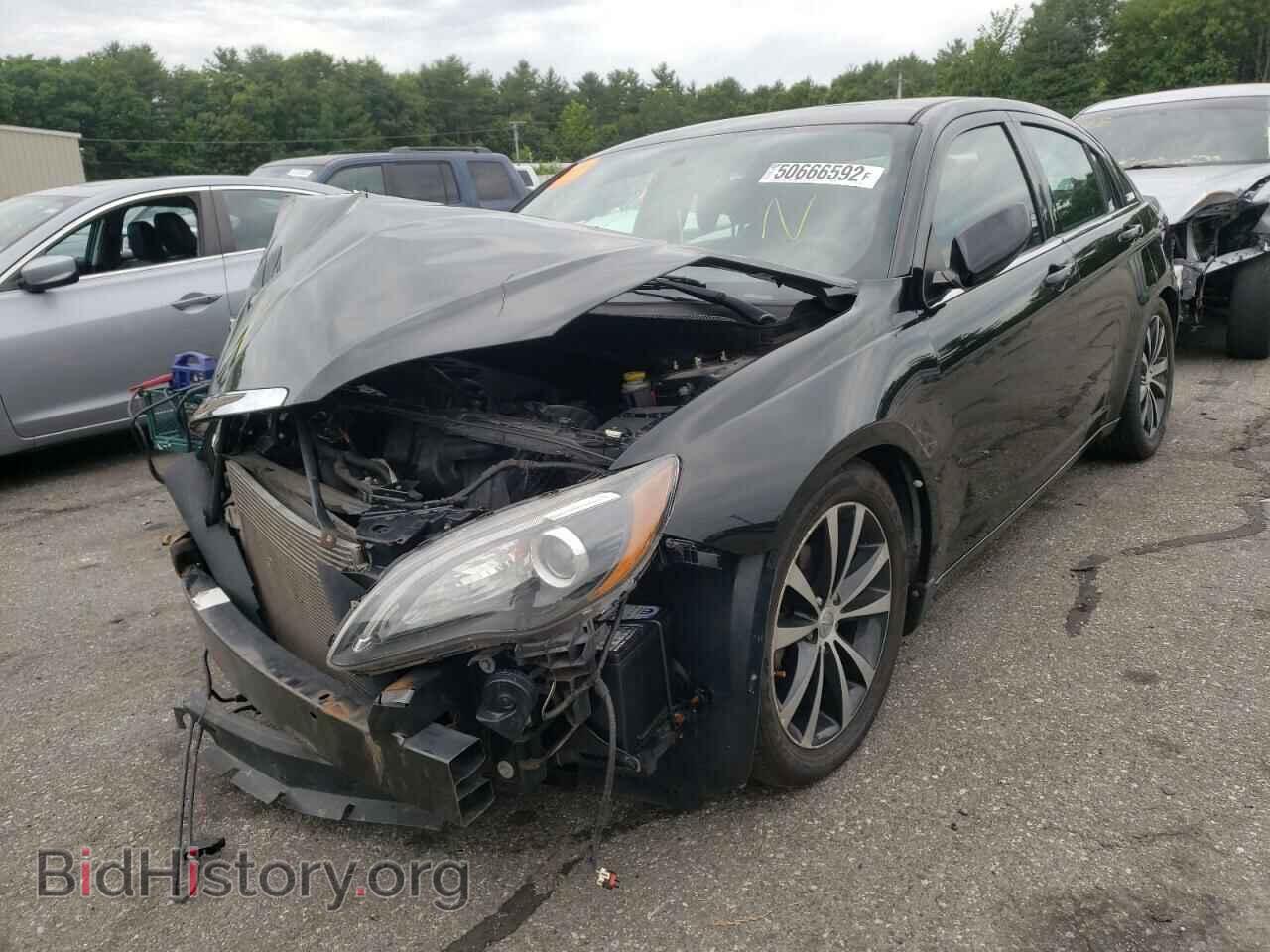 2013 CHRYSLER 200 - VIN: 1C3CCBBB8DN540014 - Photo 2