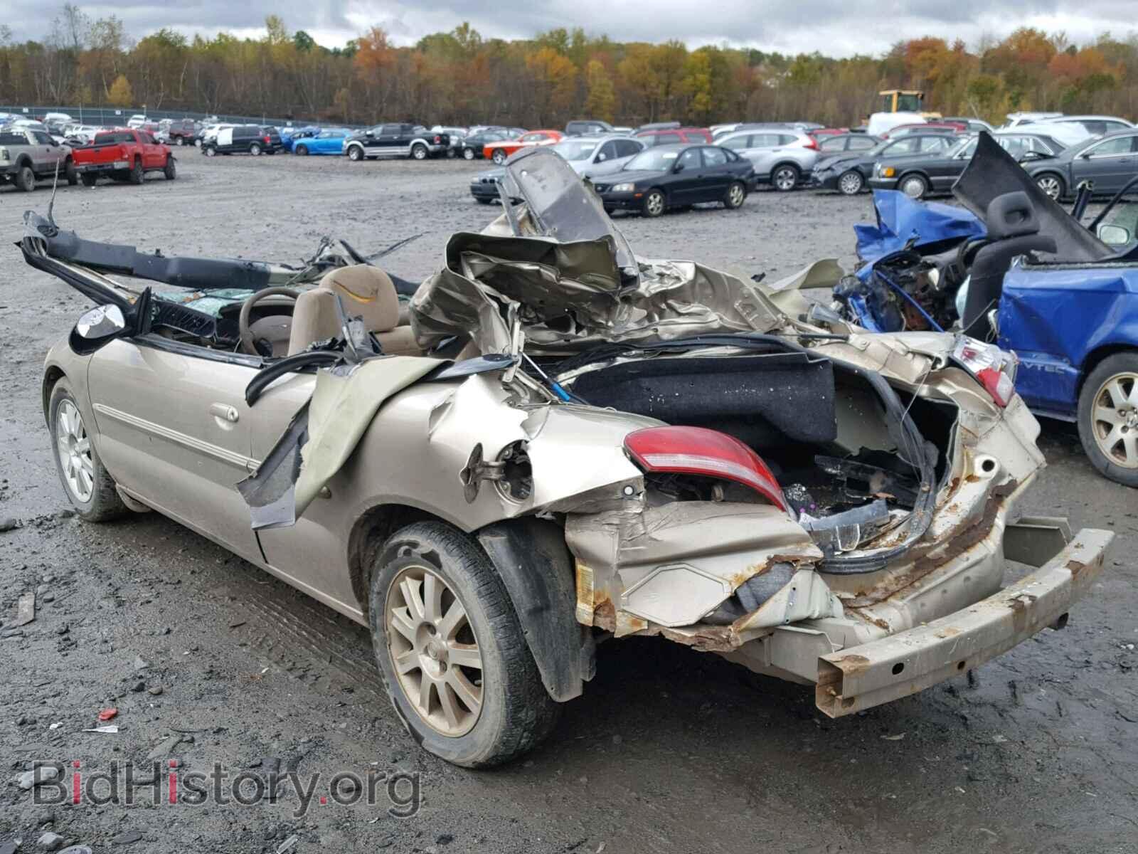 2004 CHRYSLER SEBRING - VIN: 1C3EL45X74N180357 - Фото 3