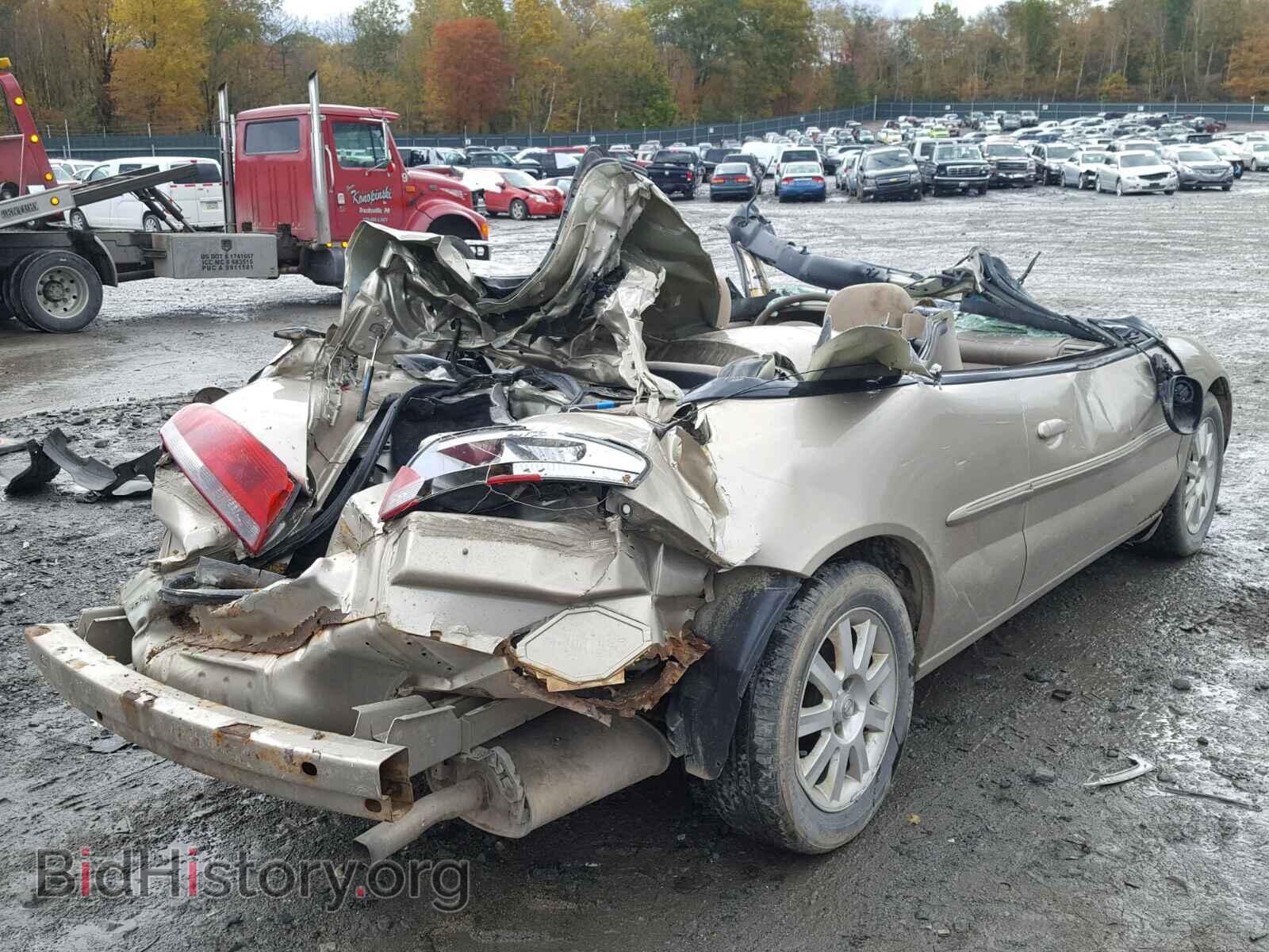 2004 CHRYSLER SEBRING - VIN: 1C3EL45X74N180357 - Фото 4