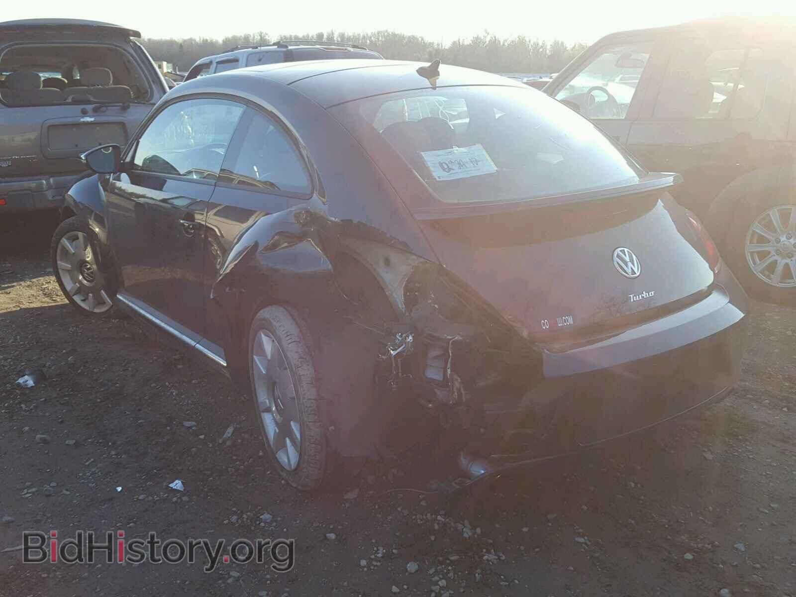 2013 VOLKSWAGEN BEETLE - VIN: 3VWVA7AT6DM655932 - Фото 3