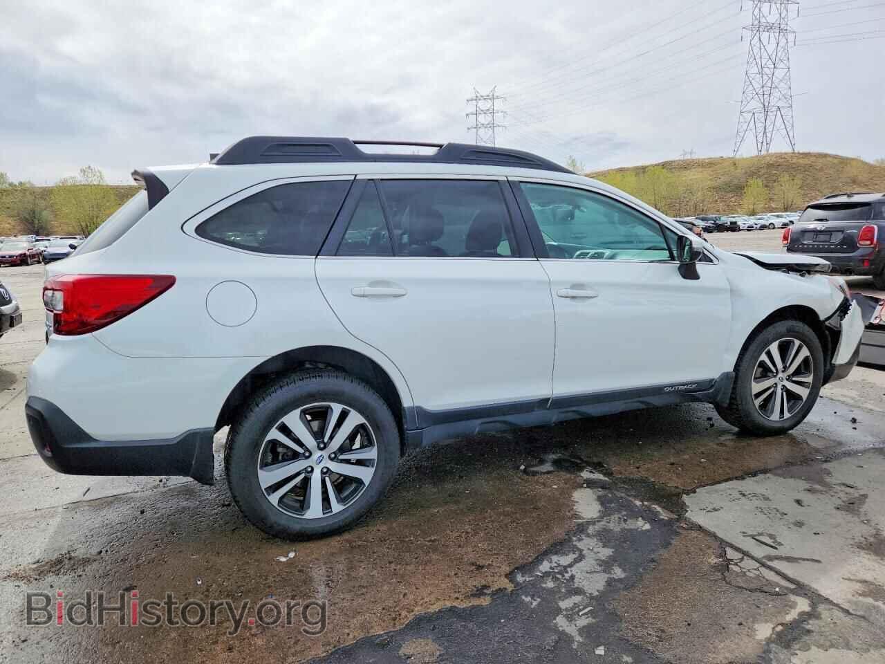 2018 SUBARU OUTBACK - VIN: 4S4BSANC5J3225361 - Фото 3