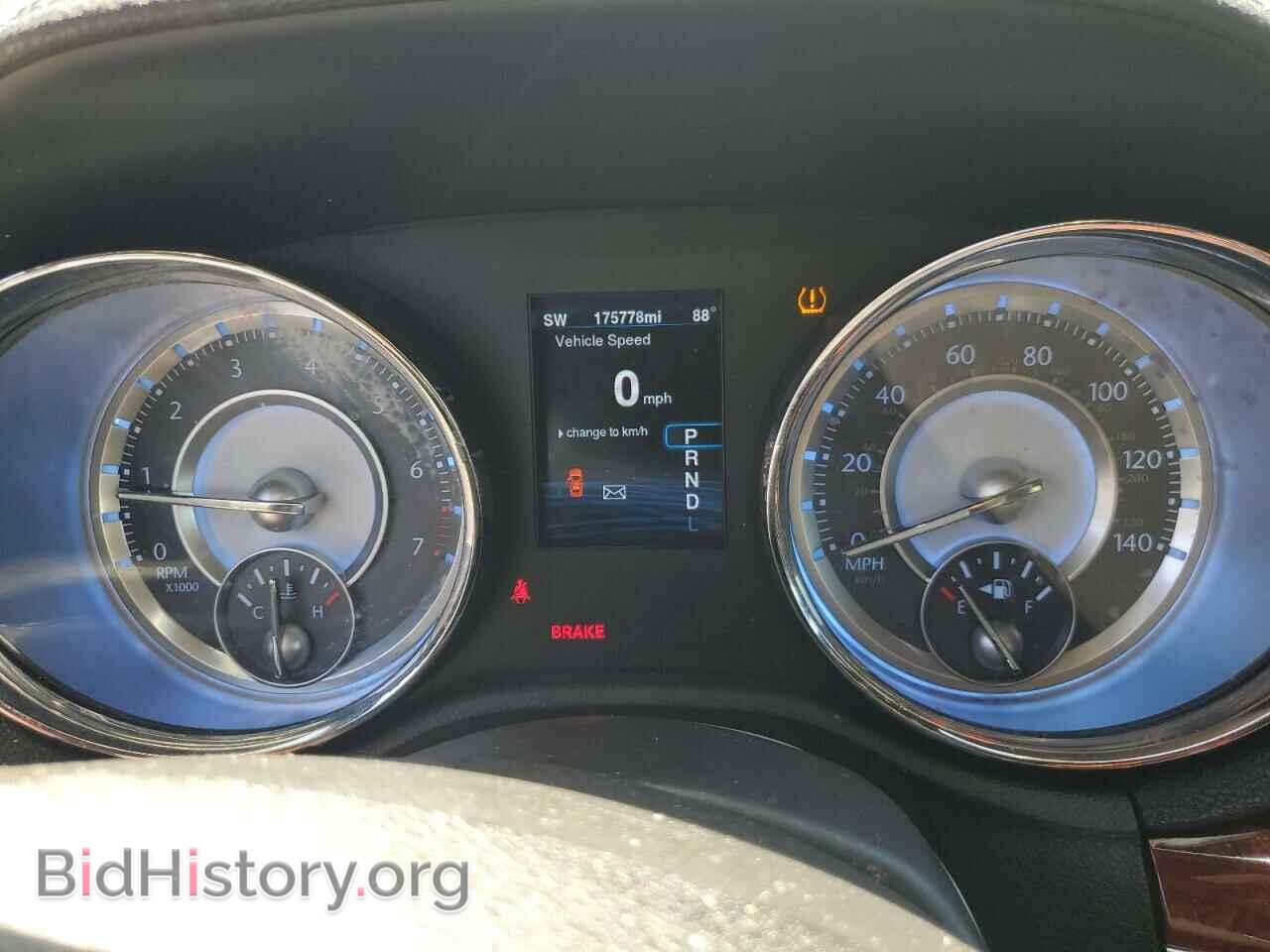 2014 CHRYSLER 300 - VIN: 2C3CCAAG3EH223565 - Фото 9
