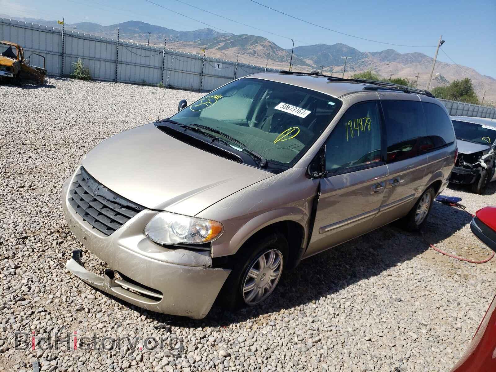 2006 CHRYSLER MINIVAN - VIN: 2A4GP54L26R713888 - Фото 2