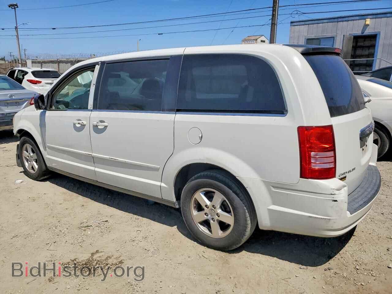 2009 CHRYSLER MINIVAN - VIN: 2A8HR44E39R536071 - Photo 2