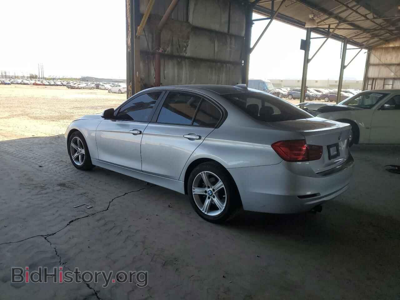 2013 BMW 3 SERIES - VIN: WBA3A5C58DF356257 - Фото 2