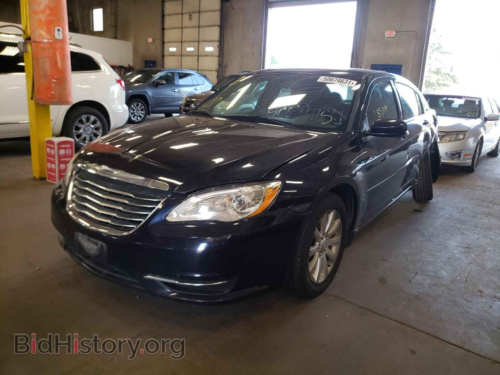2012 CHRYSLER 200 - VIN: 1C3CCBBG4CN316717 - Фото 2