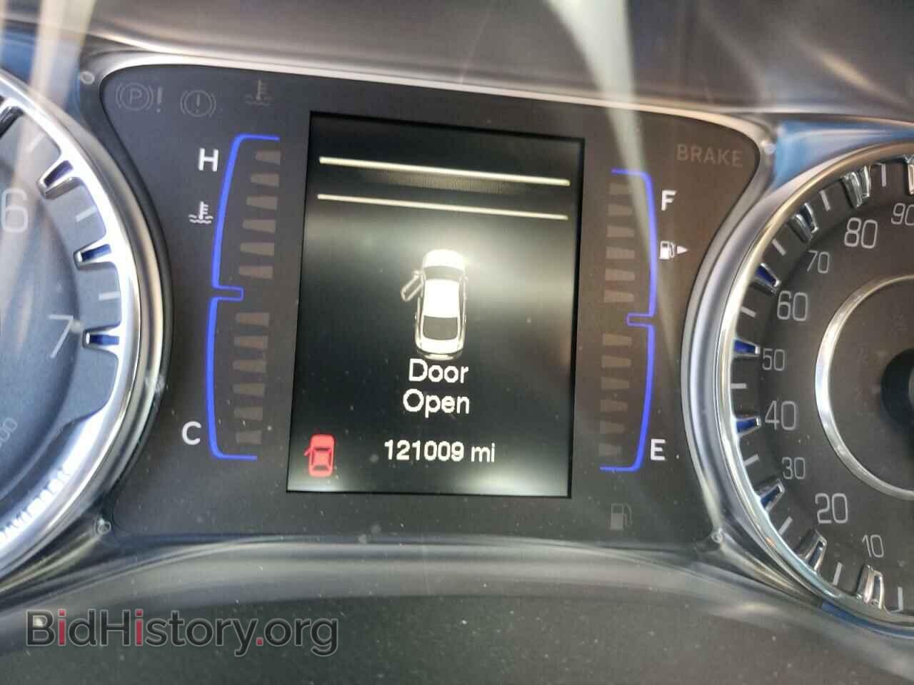 2016 CHRYSLER 200 - VIN: 1C3CCCAB9GN155654 - Photo 8