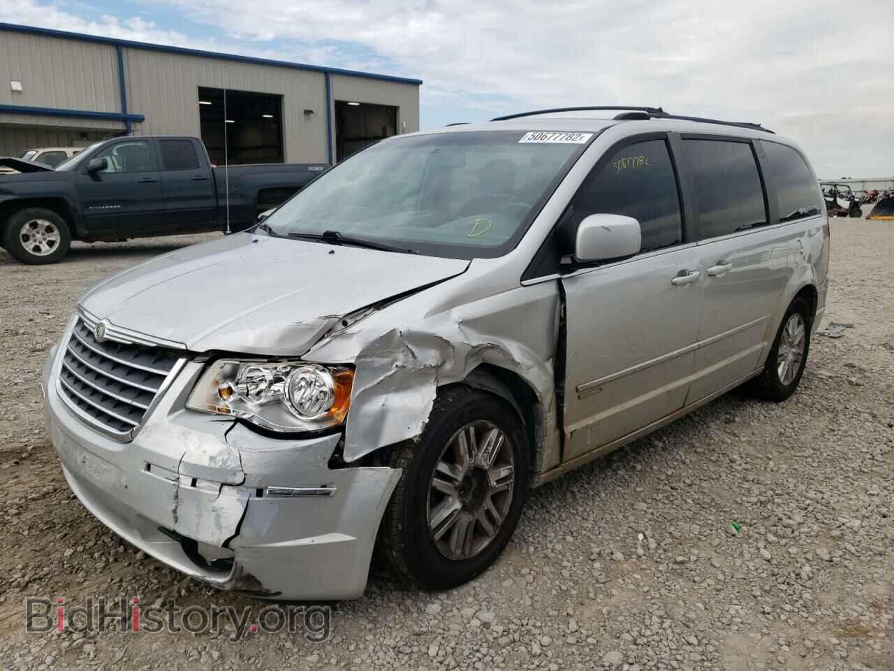 2010 CHRYSLER MINIVAN - VIN: 2A4RR5D12AR279496 - Фото 2