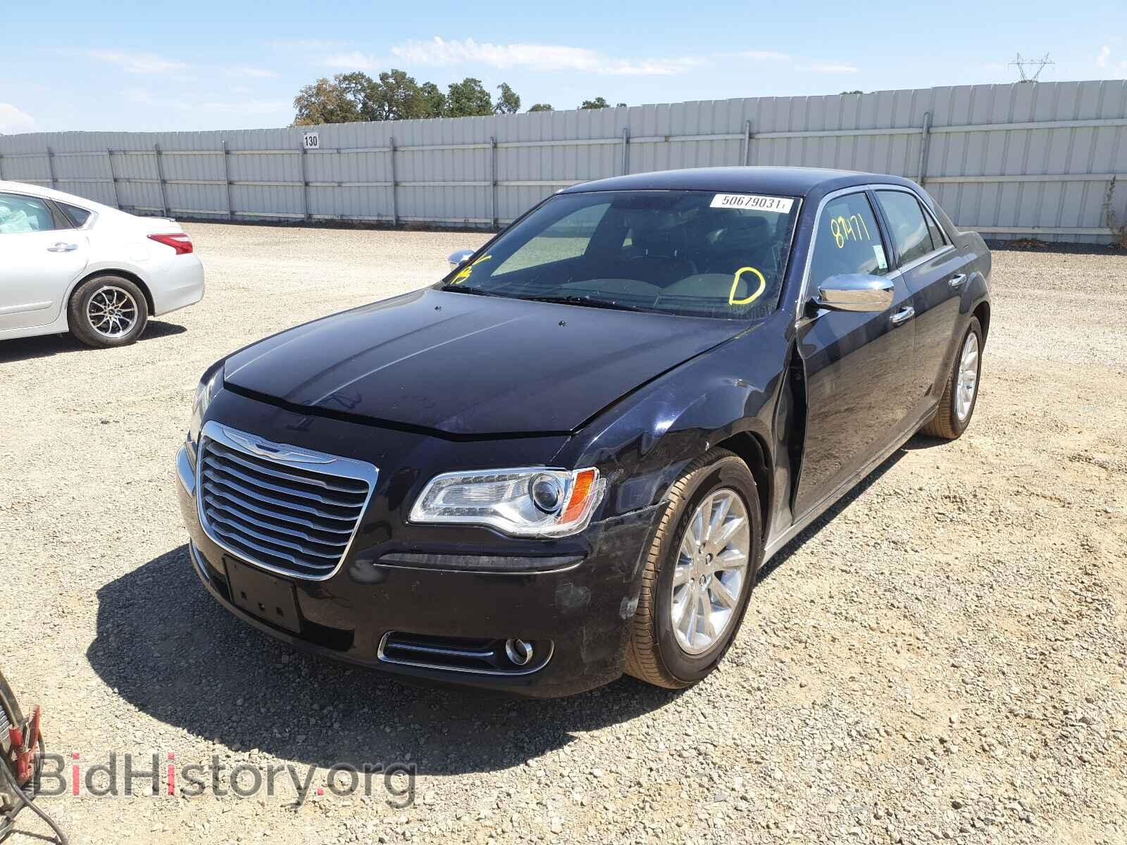 2012 CHRYSLER 300 - VIN: 2C3CCACG0CH179258 - Фото 2