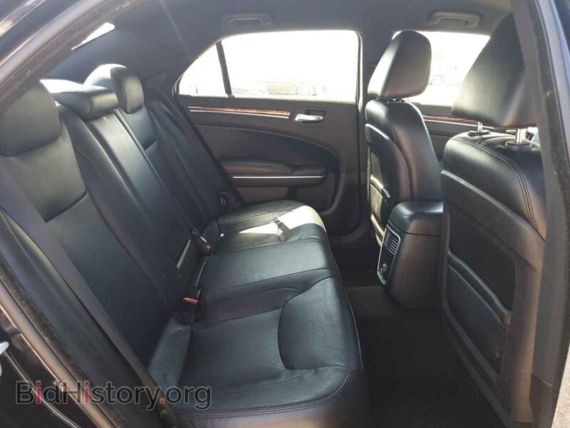 2012 Chrysler 300 (VIN 2C3CCACG0CH179258) — фото 6 из 10