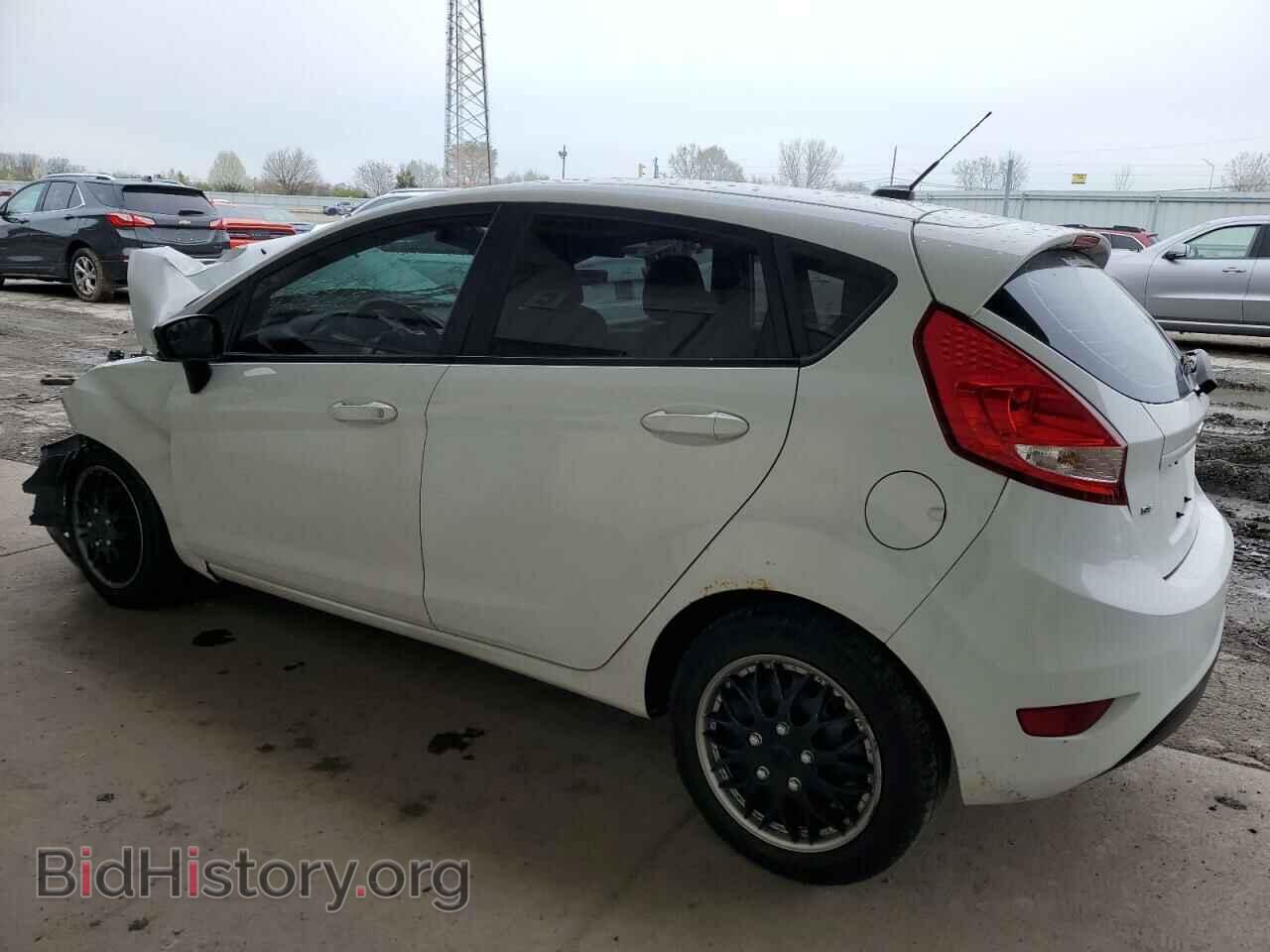 2013 FORD FIESTA - VIN: 3FADP4EJ4DM216609 - Фото 2