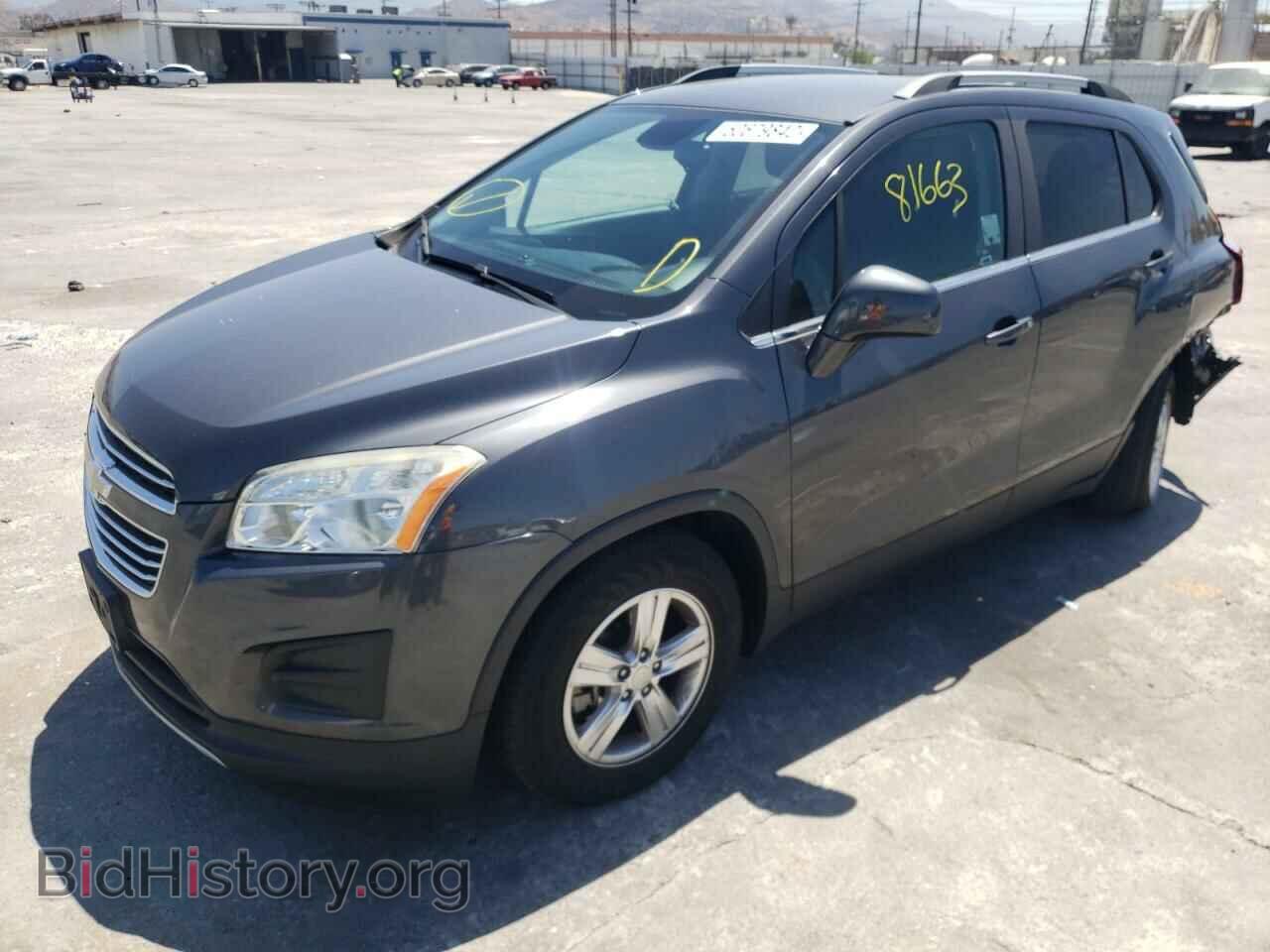 2016 CHEVROLET TRAX - VIN: 3GNCJLSB4GL165967 - Фото 2