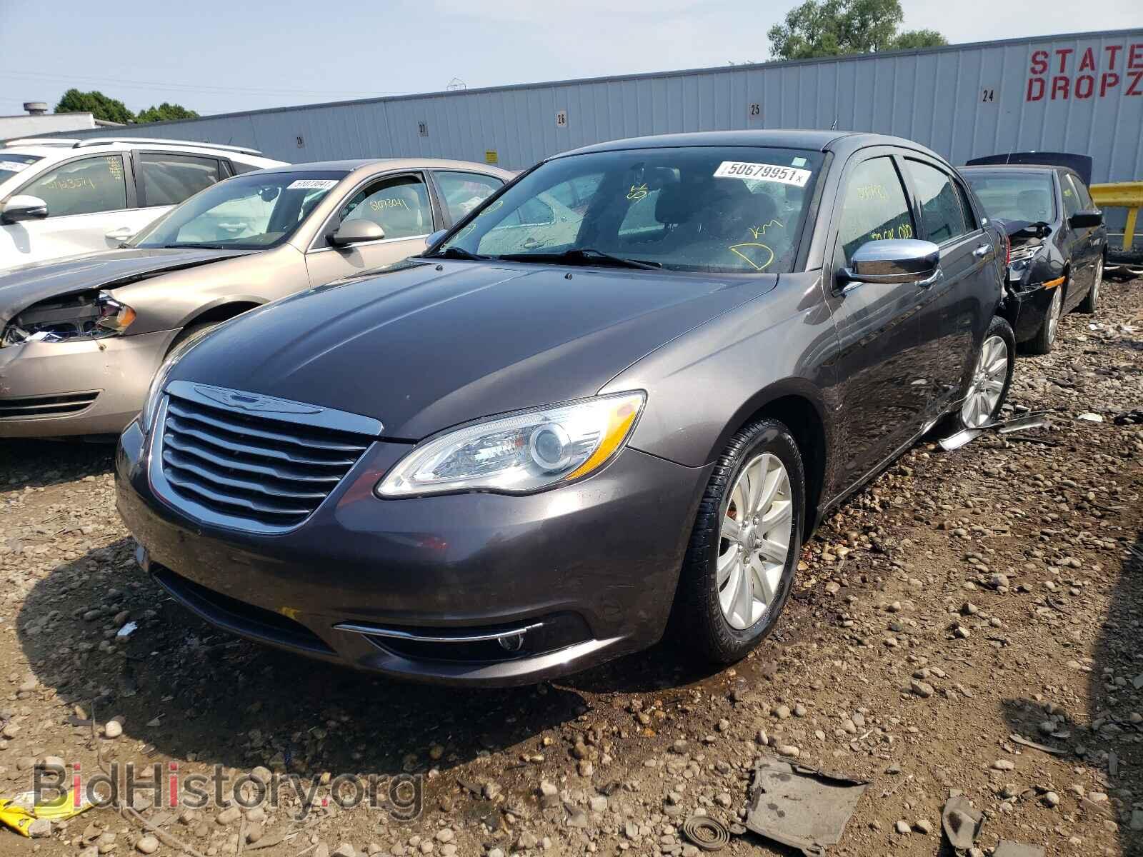 2014 CHRYSLER 200 - VIN: 1C3CCBCG9EN183860 - Фото 2