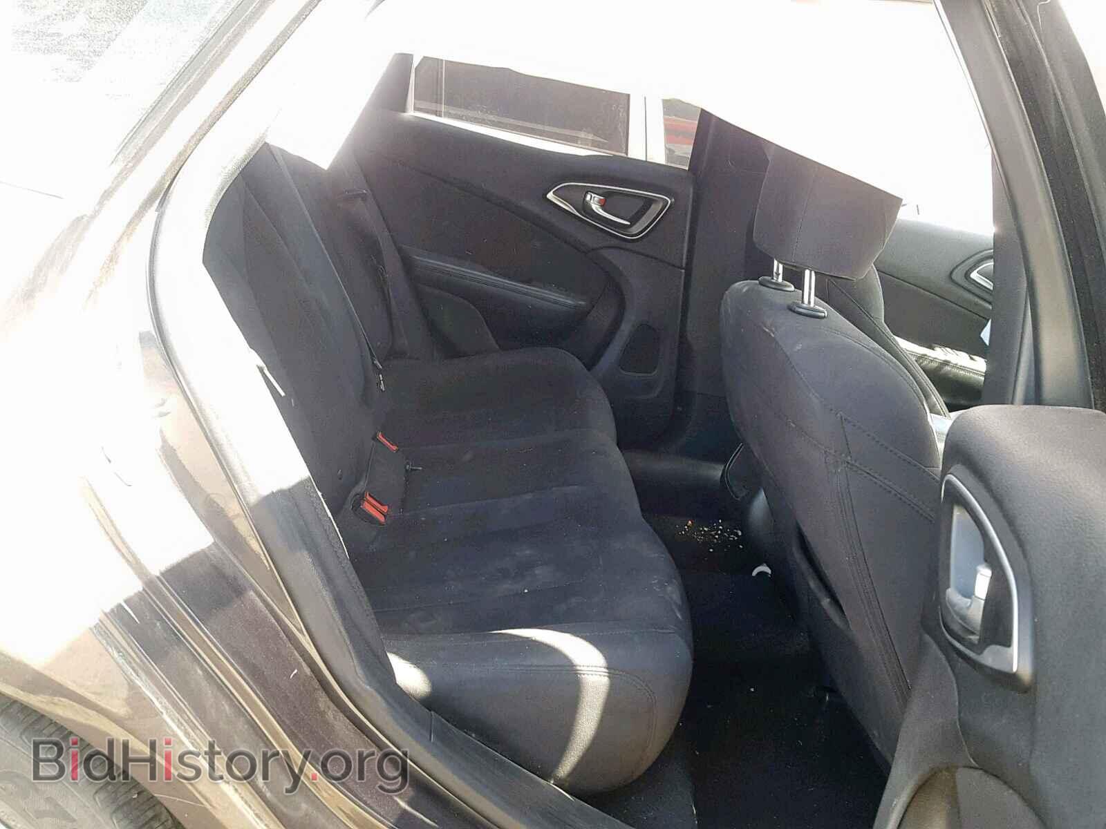 2015 CHRYSLER 200 - VIN: 1C3CCCFB2FN614062 - Photo 6