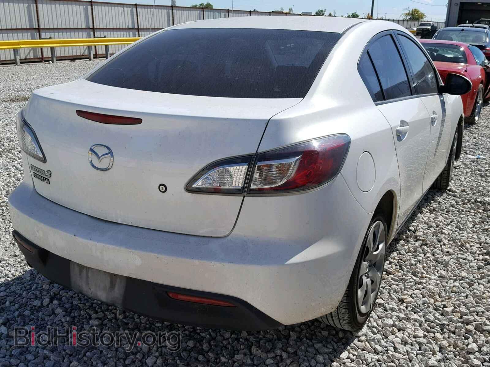 2011 MAZDA 3 - VIN: JM1BL1UF5B1455797 - Фото 4