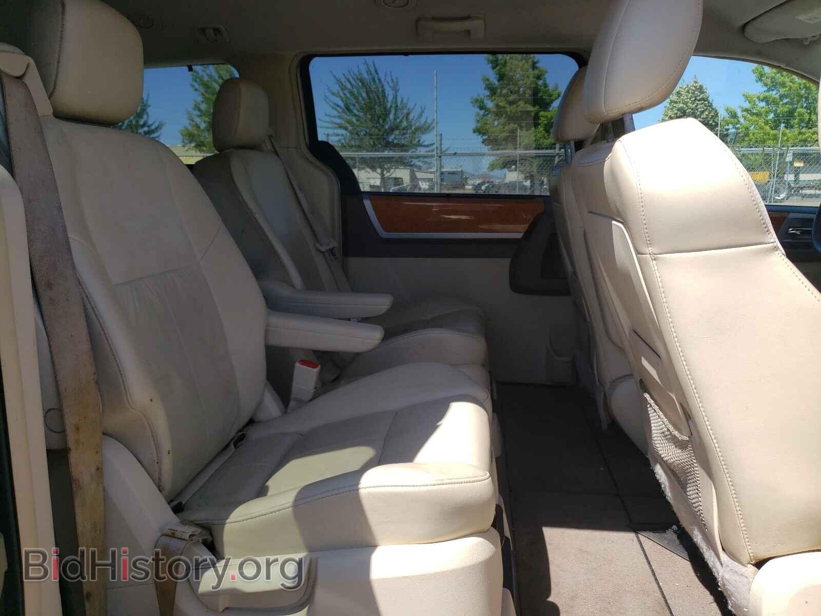 2008 CHRYSLER MINIVAN - VIN: 2A8HR64X08R712828 - Фото 6