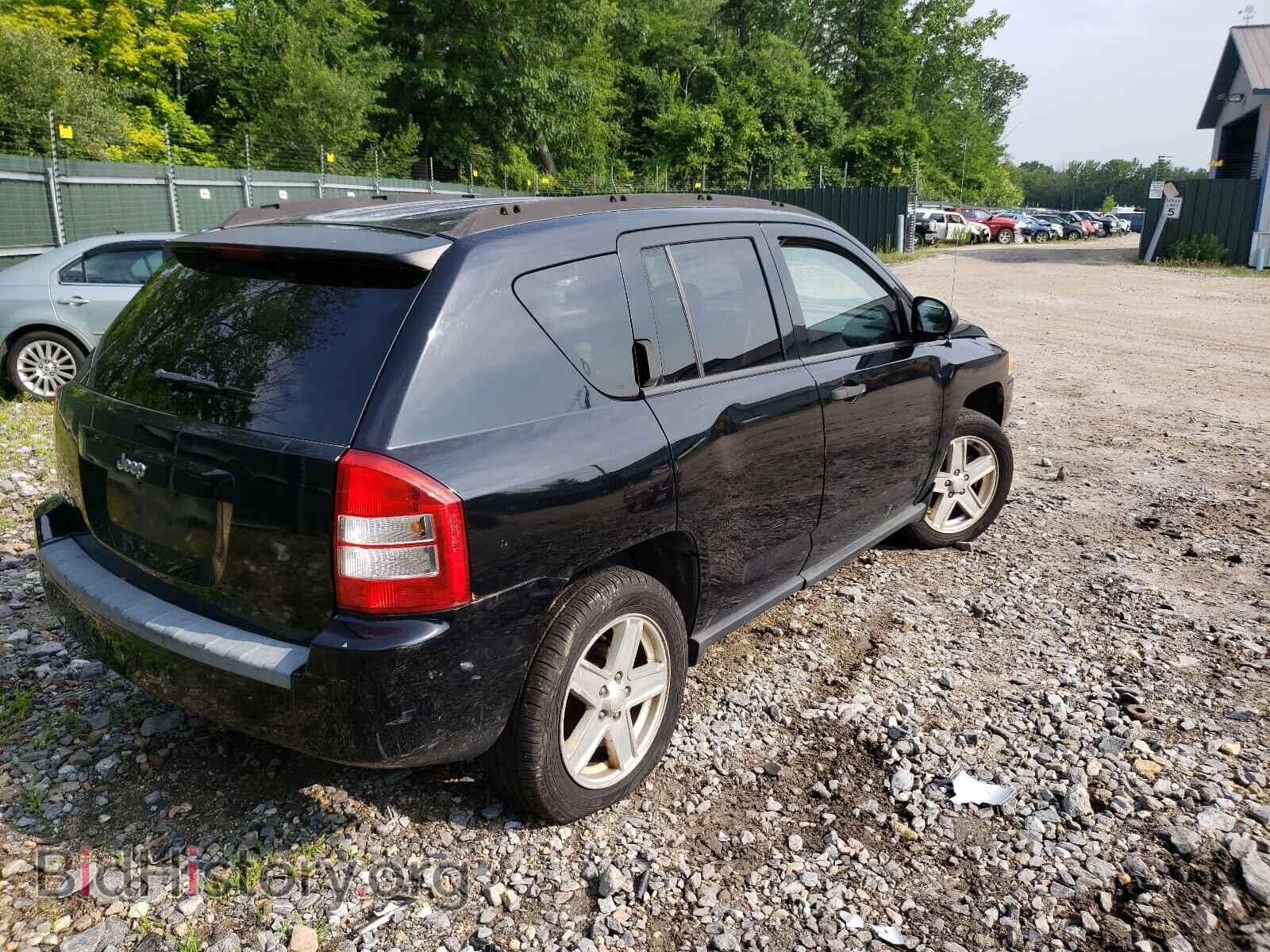 2007 JEEP COMPASS - VIN: 1J8FF47W57D596552 - Фото 4