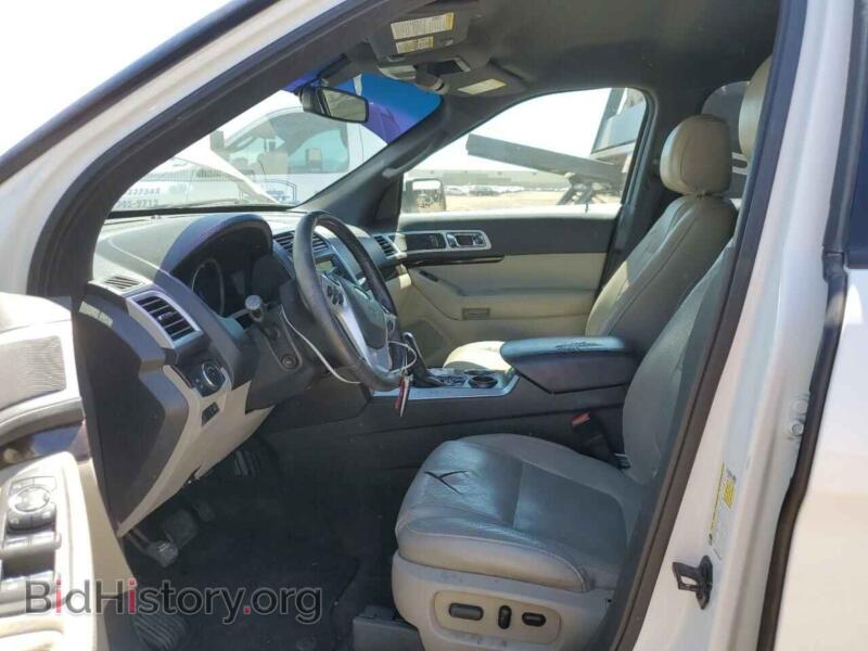 2011 Ford EXPLORER (VIN 1FMHK7F87BGA46899) — фото 7 из 13