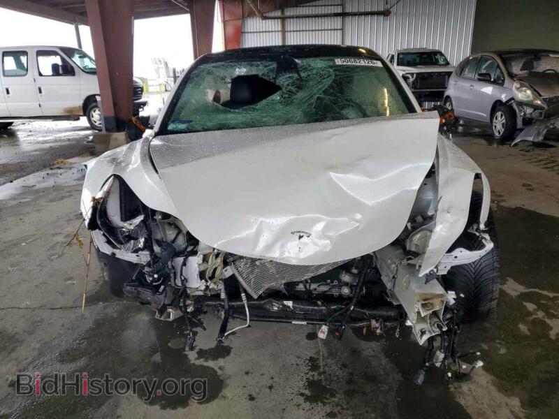 2019 Tesla MODEL 3 (VIN 5YJ3E1EA9KF332125) — фото 5 из 12