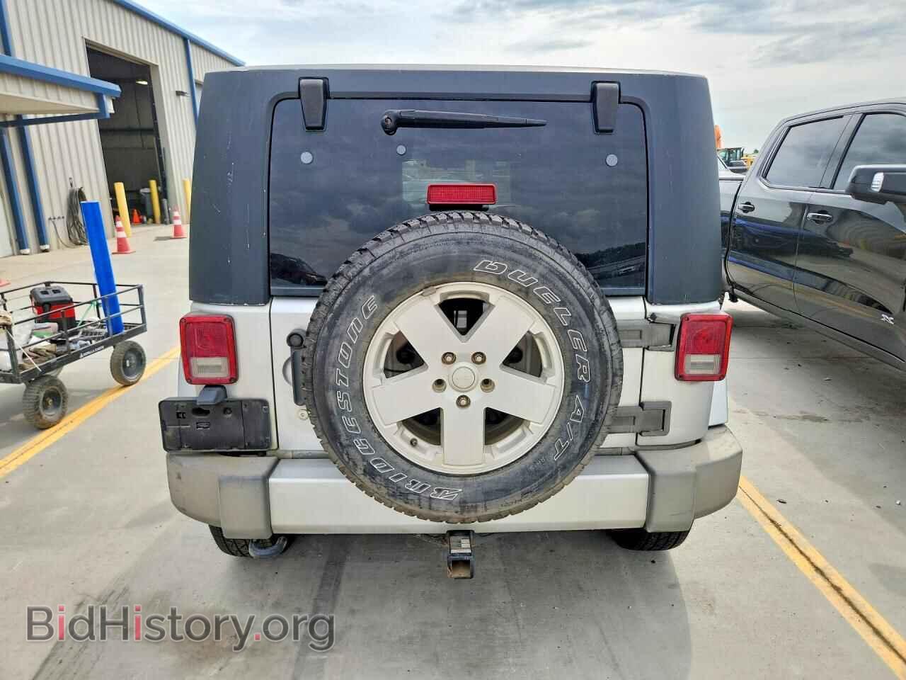2010 JEEP WRANGLER - VIN: 1J4AA5D19AL204713 - Фото 6