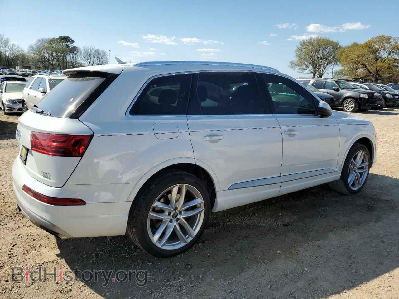 2017 AUDI Q7 - VIN: WA1VAAF78HD045215 - Фото 3
