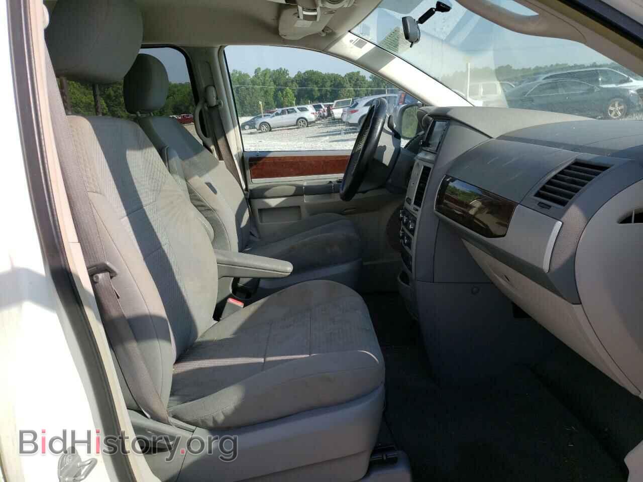 2010 CHRYSLER MINIVAN - VIN: 2A4RR5D18AR110308 - Фото 5