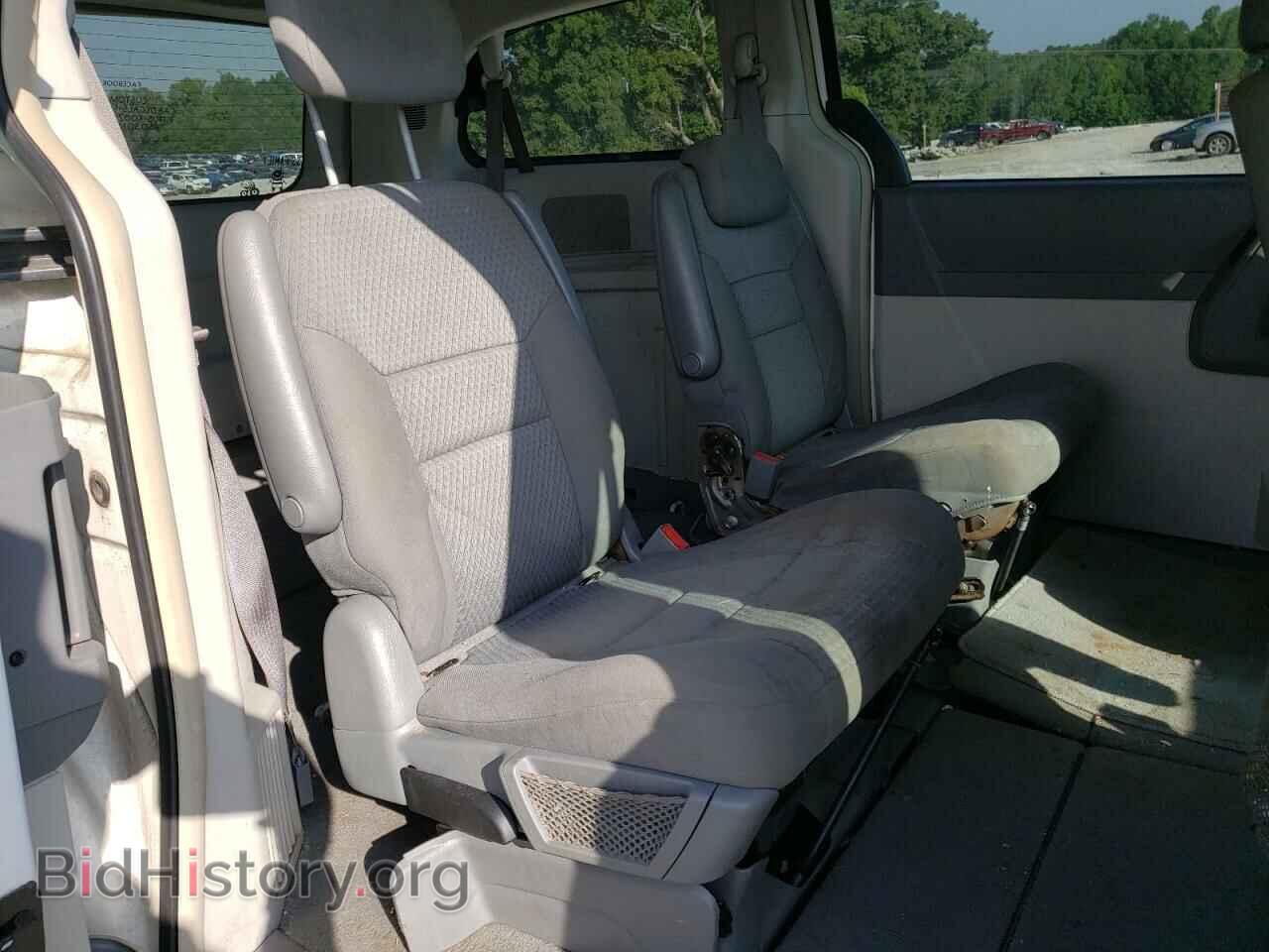 2010 CHRYSLER MINIVAN - VIN: 2A4RR5D18AR110308 - Фото 6