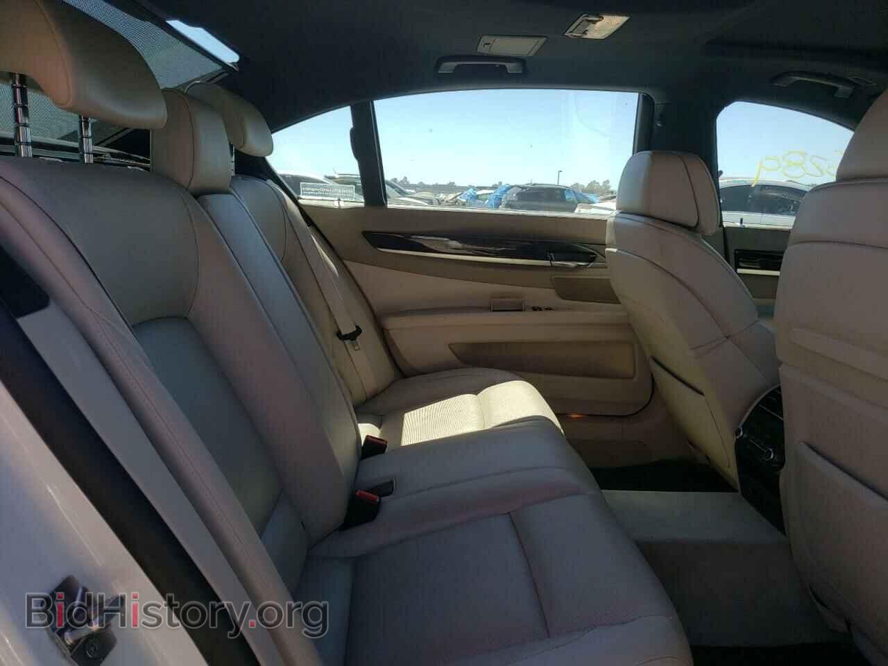 2012 BMW 7 SERIES - VIN: WBAKB8C57CC964846 - Фото 6