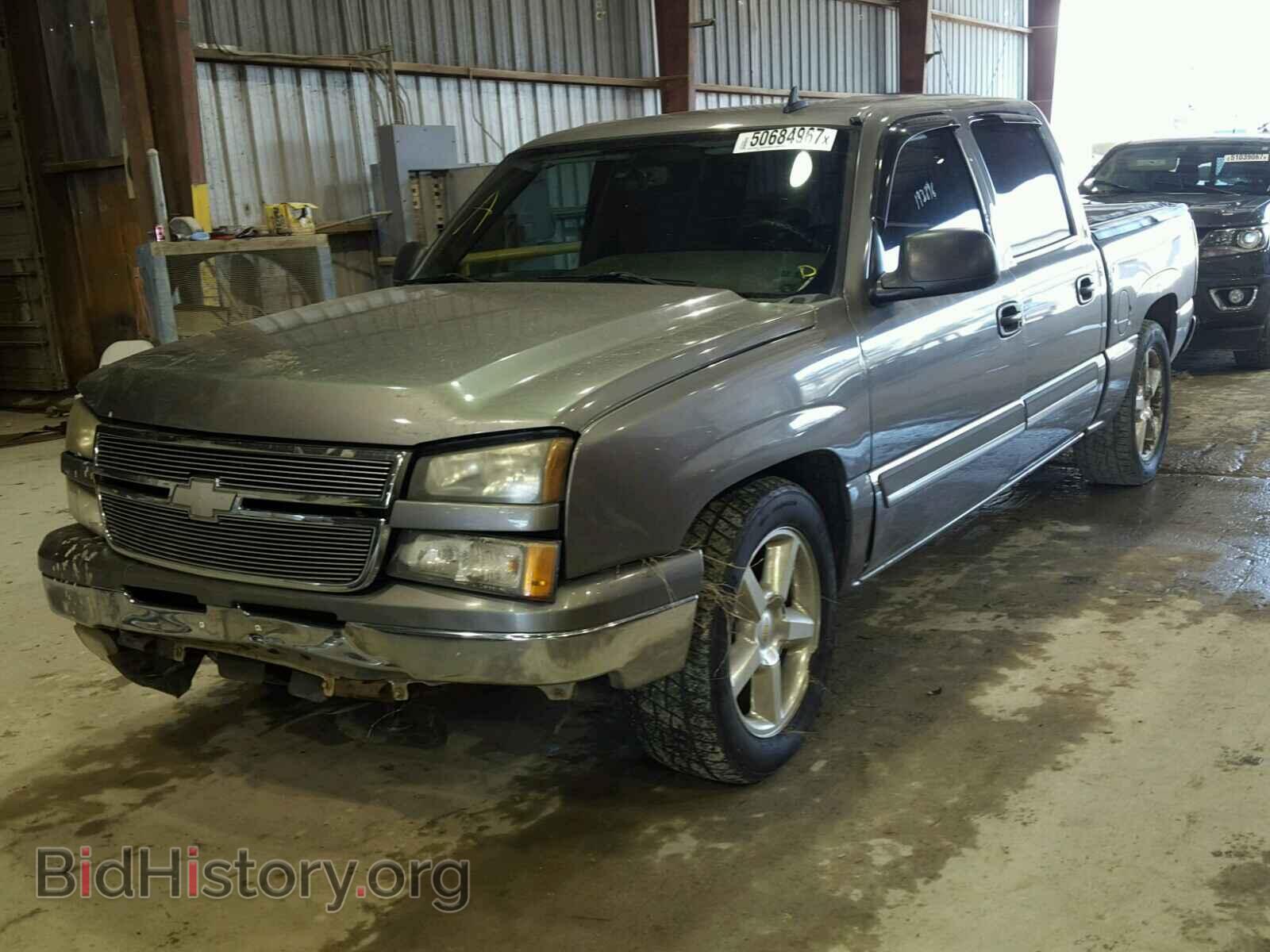 2006 CHEVROLET SILVERADO - VIN: 2GCEC13TX61172039 - Фото 2