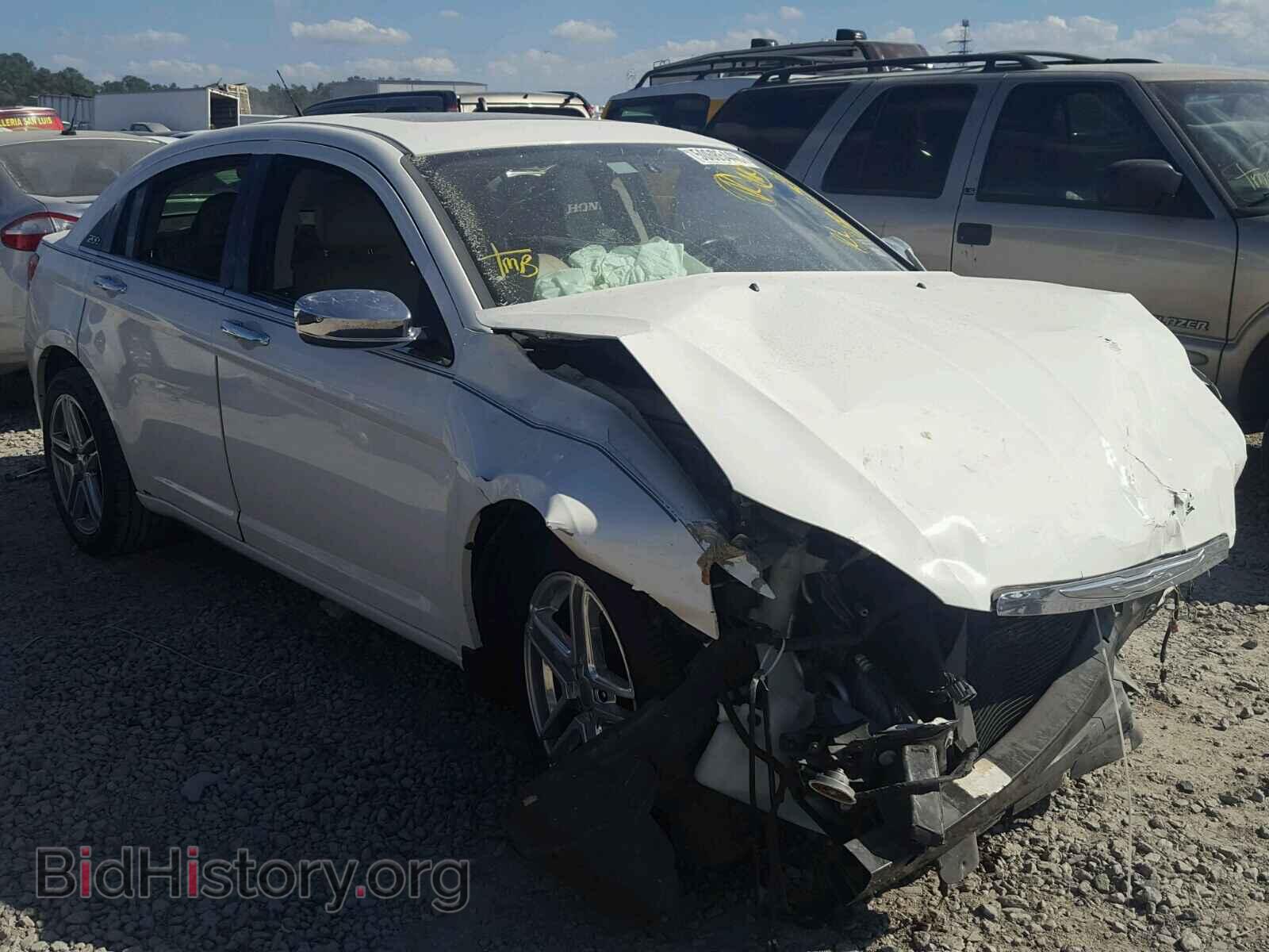 Фотография 1C3BC2FG5BN519863 - CHRYSLER 200 2011