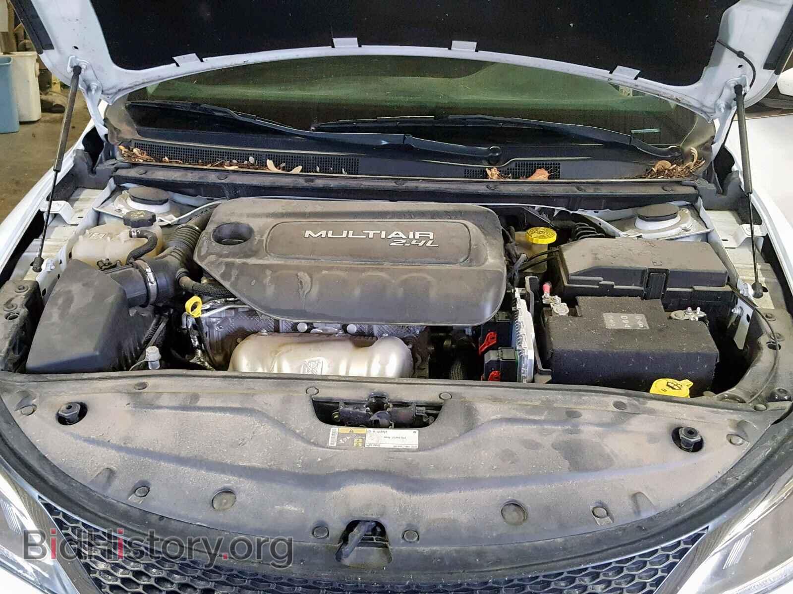 2016 CHRYSLER 200 - VIN: 1C3CCCAB7GN107022 - Photo 7