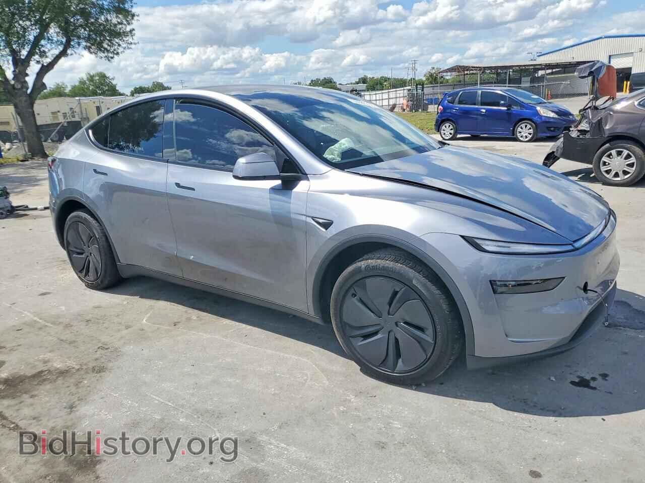 2026 TESLA MODEL Y - VIN: 7SAYGDED2TF549760 - Photo 4