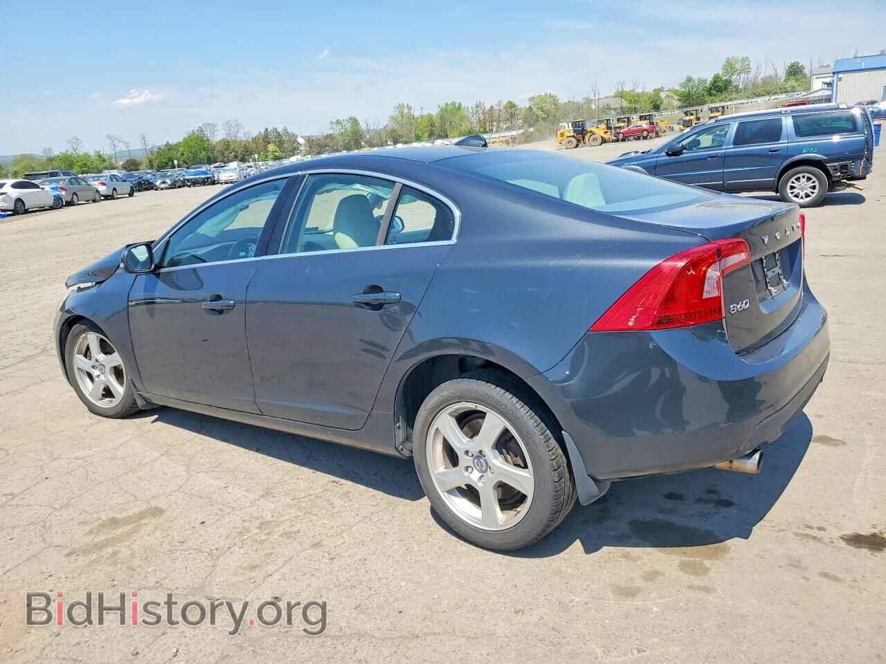 2013 VOLVO S60 - VIN: YV1612FS1D2184770 - Фото 2