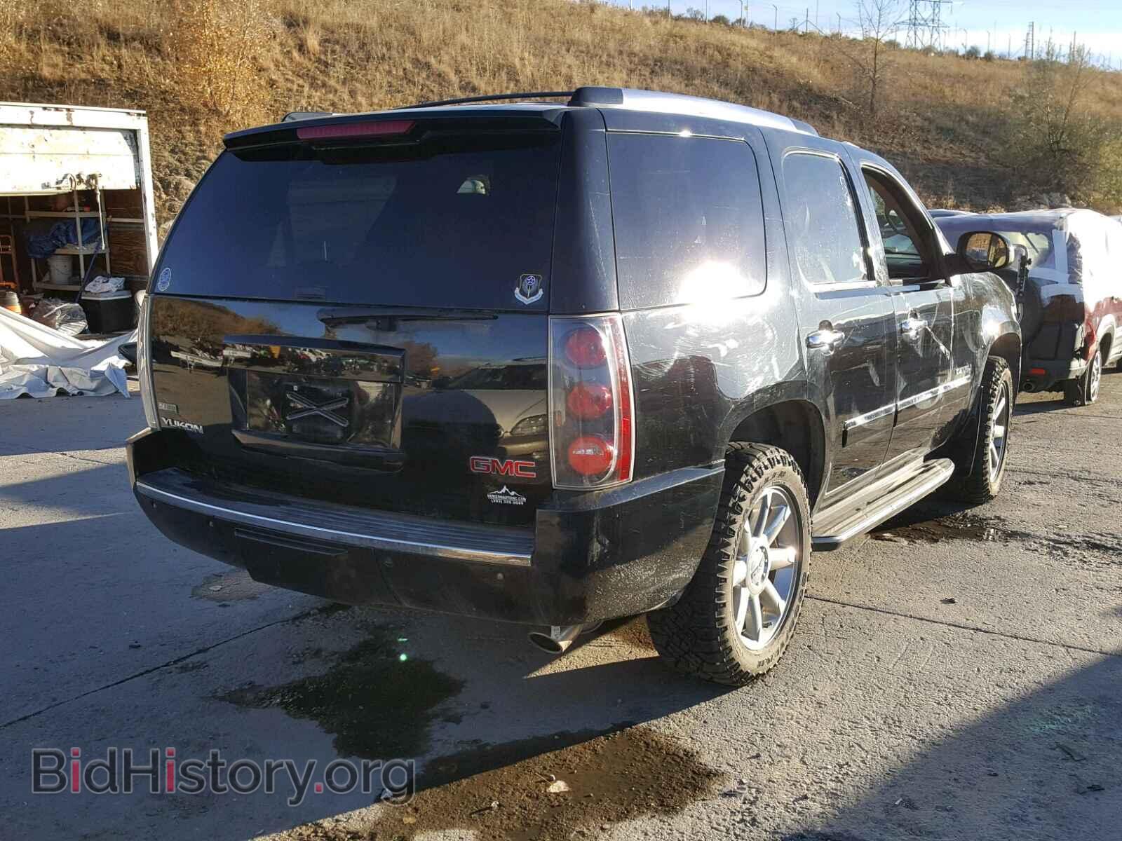 2011 GMC YUKON DENA - VIN: 1GKS2EEF7BR336633 - Фото 4
