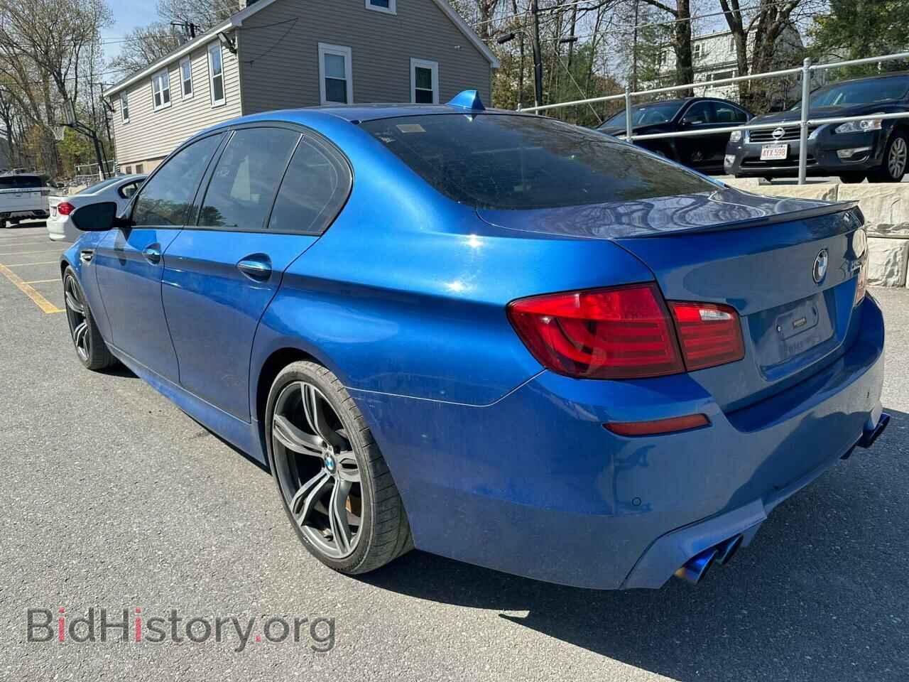2013 BMW M5 - VIN: WBSFV9C52DC772441 - Photo 2