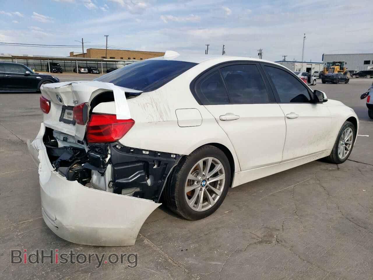 2018 BMW 3 SERIES - VIN: WBA8A9C52JAH13232 - Фото 3