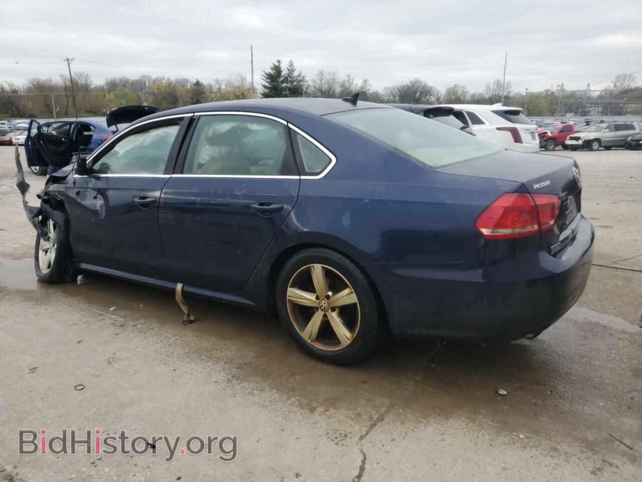 2015 VOLKSWAGEN PASSAT - VIN: 1VWAS7A30FC077911 - Фото 2