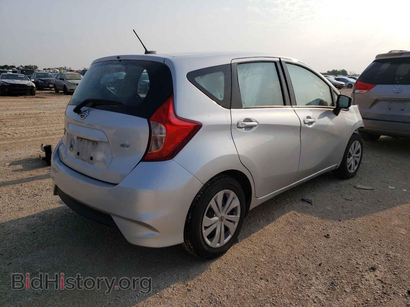 2017 NISSAN VERSA - VIN: 3N1CE2CP9HL375602 - Фото 4