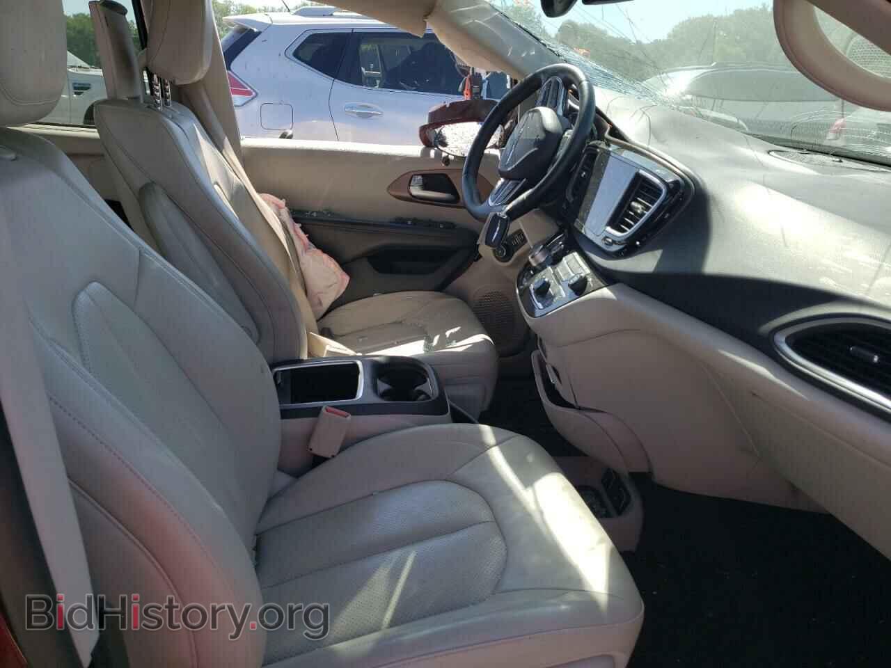 2017 CHRYSLER PACIFICA - VIN: 2C4RC1EG5HR628017 - Photo 5
