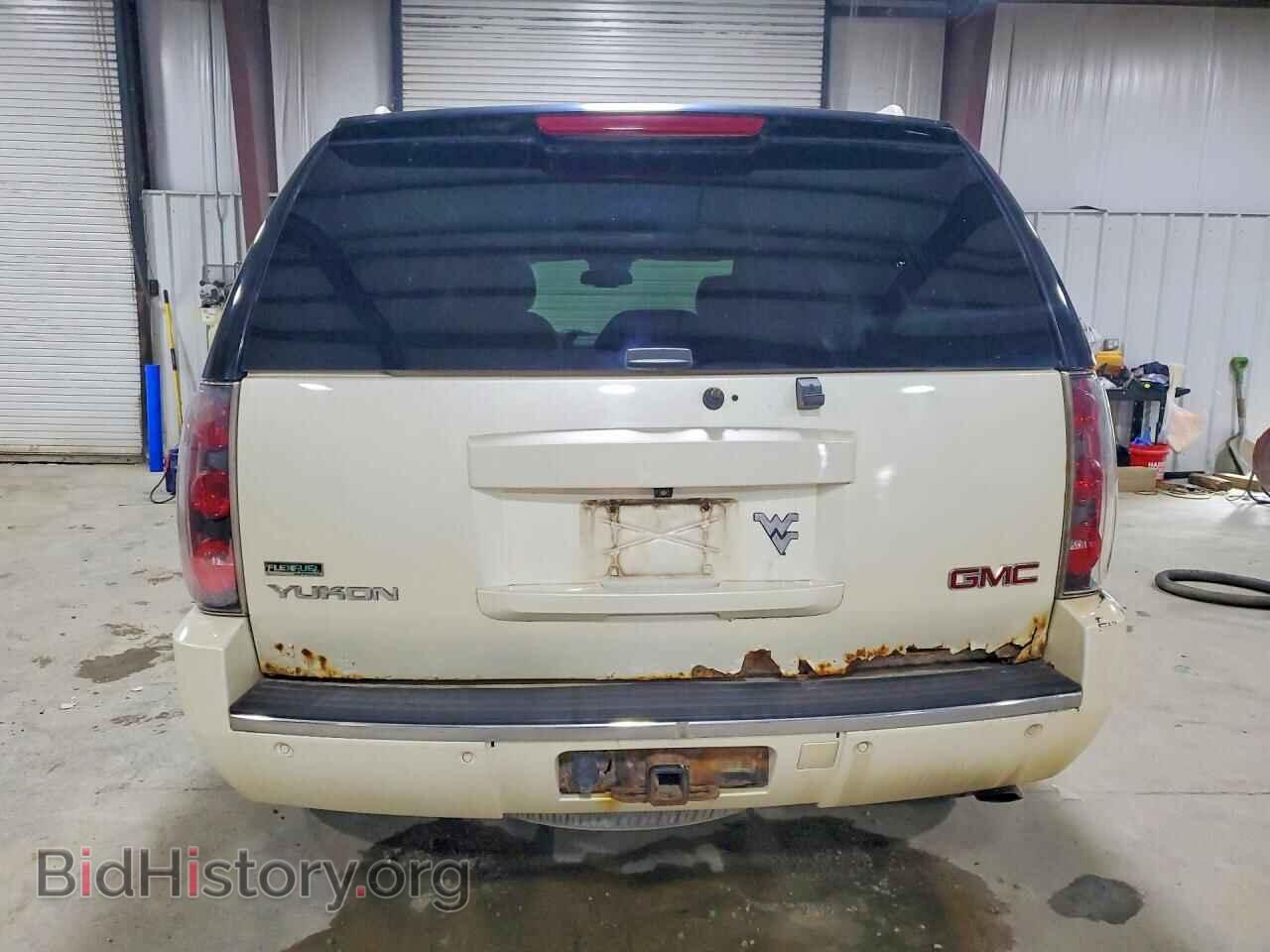 2011 GMC YUKON - VIN: 1GKS2EEF4BR212786 - Photo 6