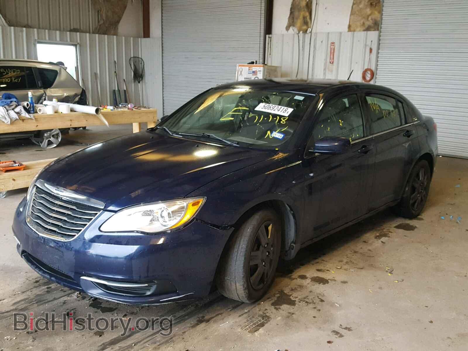 2013 CHRYSLER 200 - VIN: 1C3CCBAB3DN641141 - Photo 2
