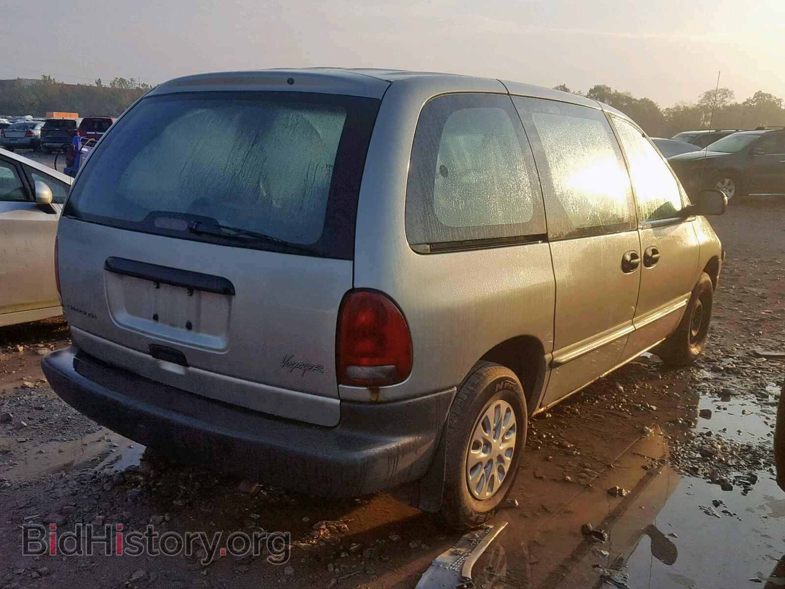 2000 CHRYSLER VOYAGER - VIN: 2C4FJ25B2YR697749 - Photo 4