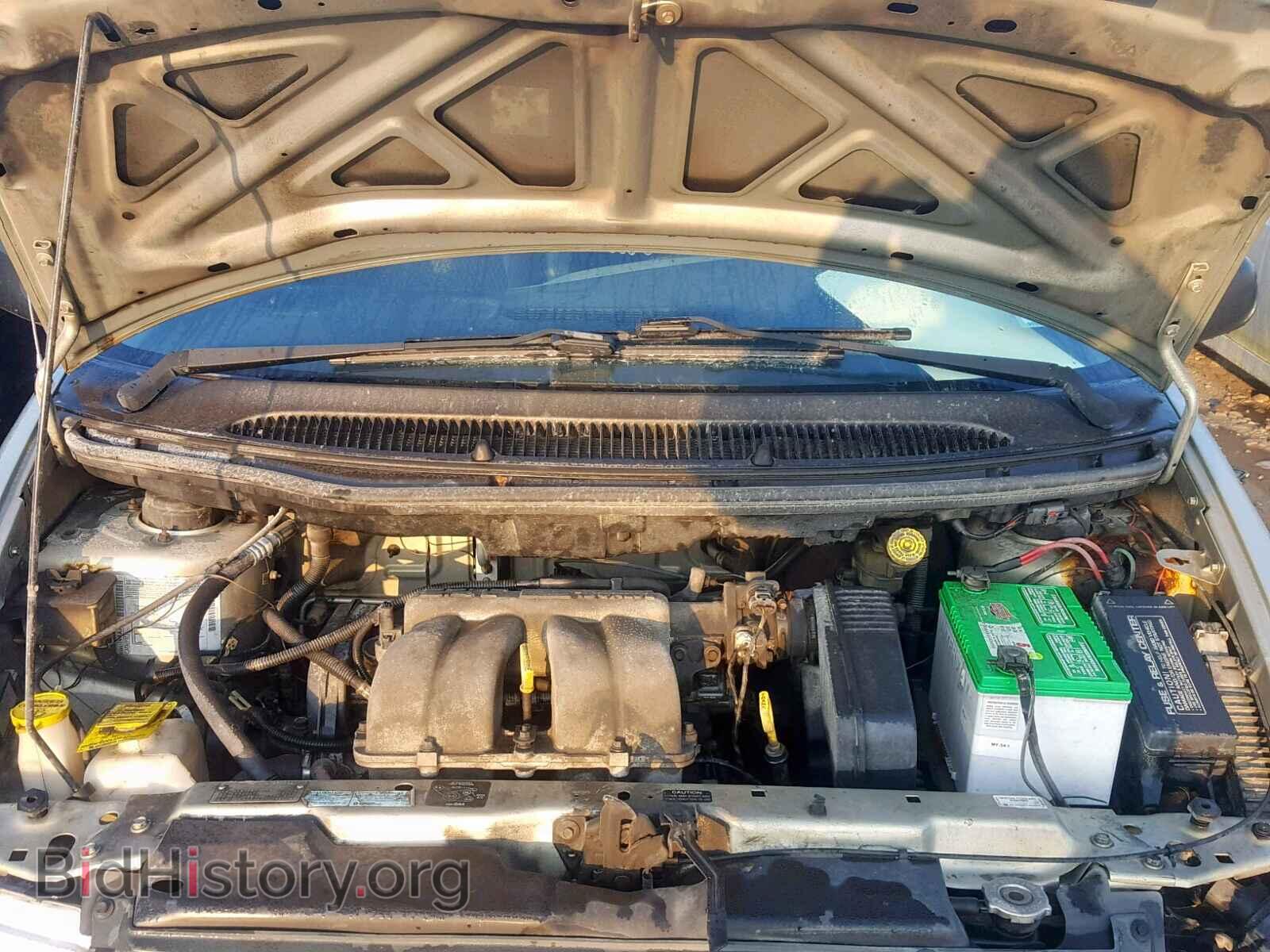 2000 CHRYSLER VOYAGER - VIN: 2C4FJ25B2YR697749 - Photo 7