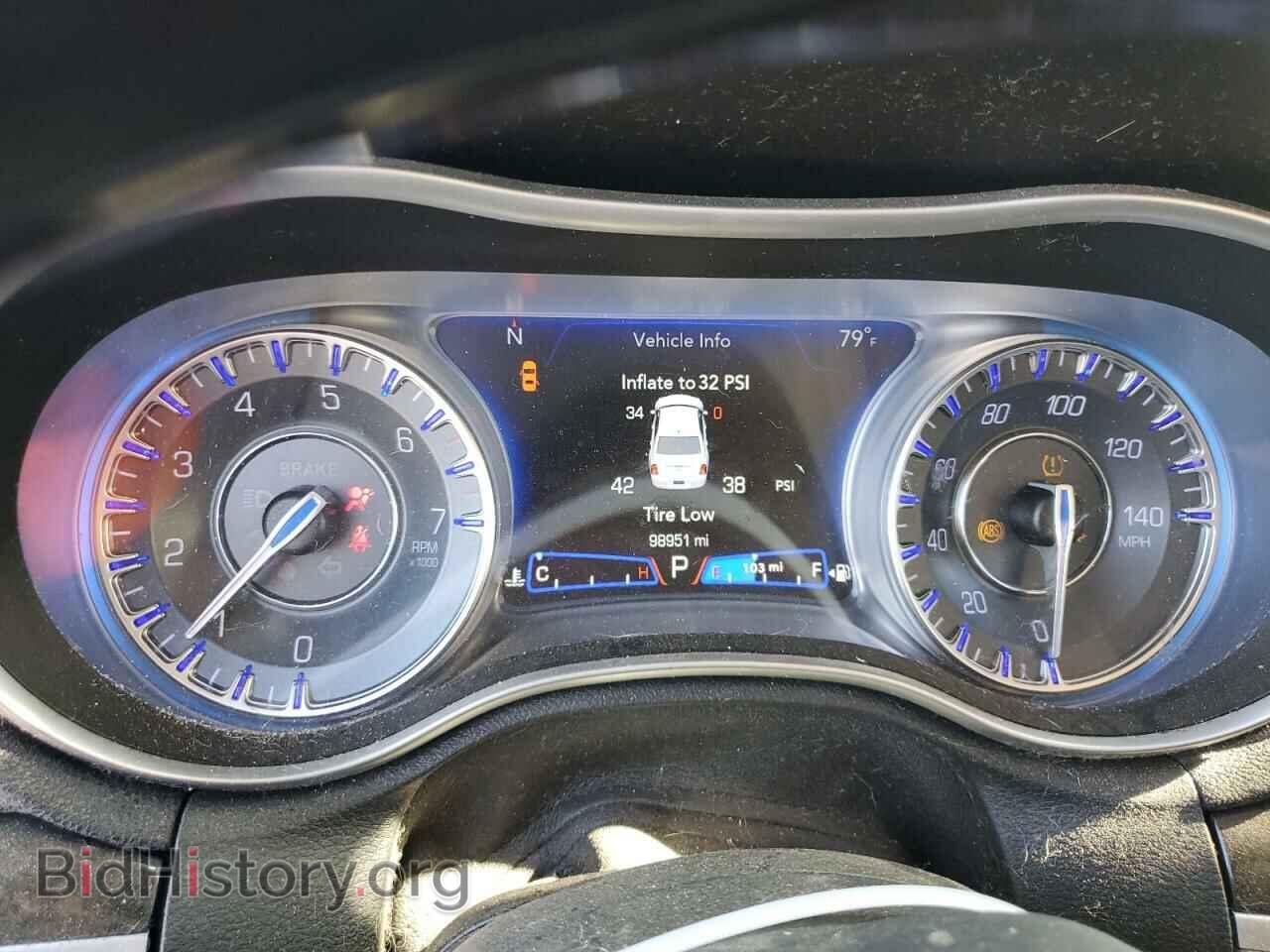 2019 CHRYSLER 300 - VIN: 2C3CCAEG1KH528357 - Фото 9