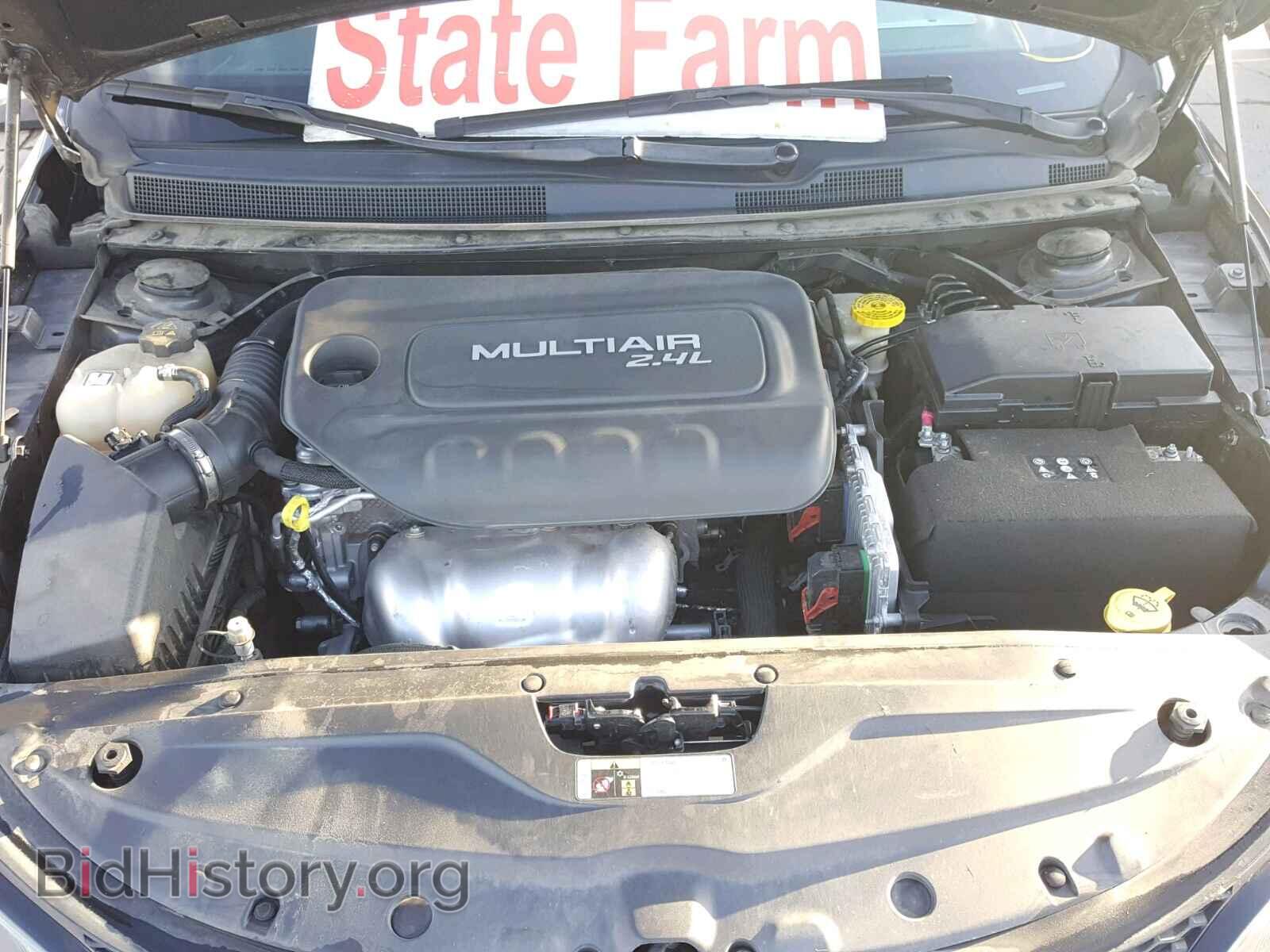 2016 CHRYSLER 200 - VIN: 1C3CCCBB9GN134852 - Фото 7