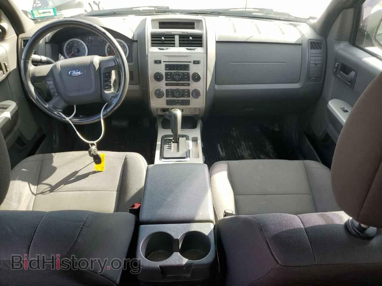 2011 FORD ESCAPE - VIN: 1FMCU0D78BKC15766 - Фото 8