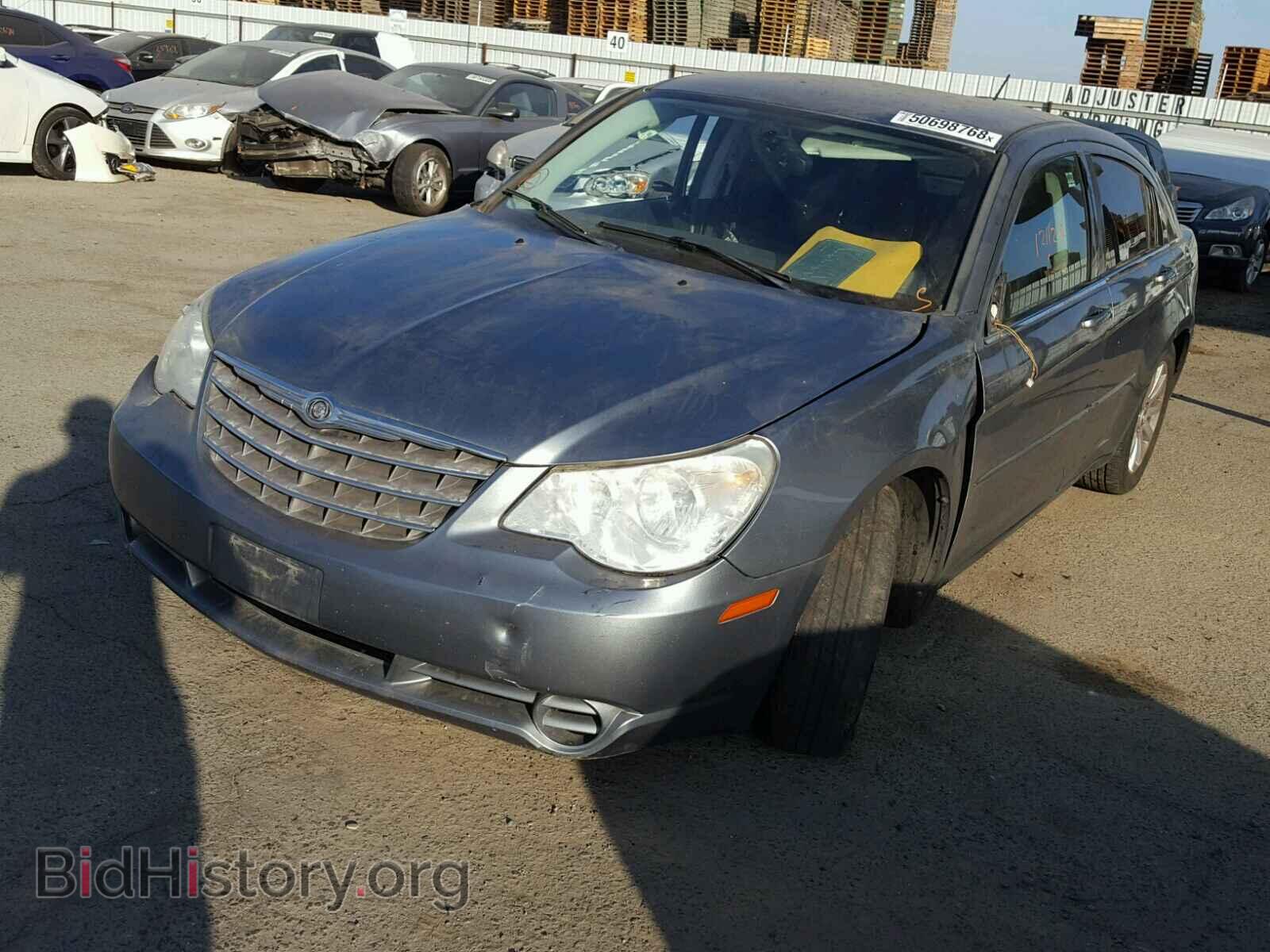 2010 CHRYSLER SEBRING - VIN: 1C3CC5FB3AN218873 - Photo 2