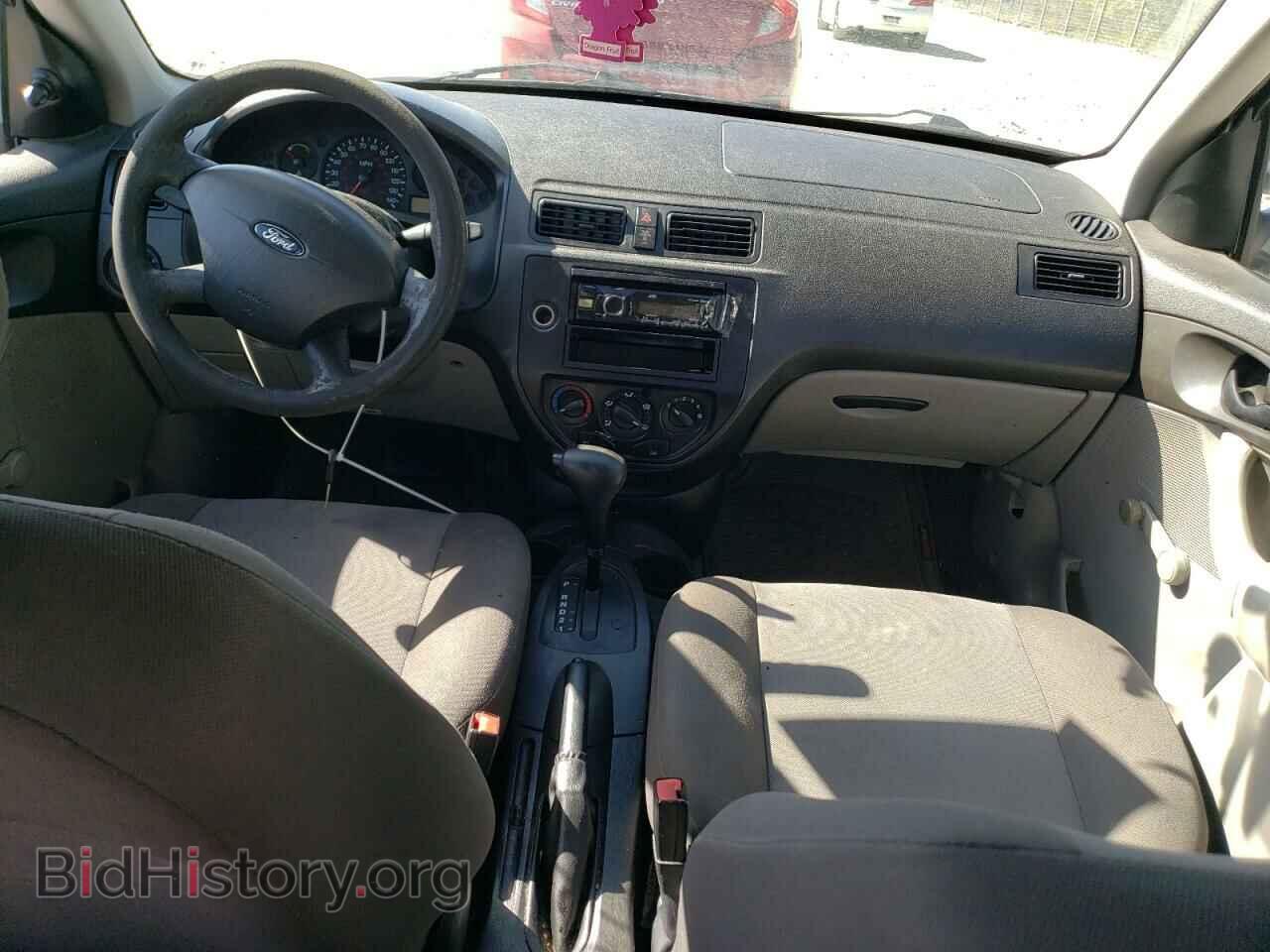 2006 FORD FOCUS - VIN: 1FAFP34N26W235198 - Фото 8