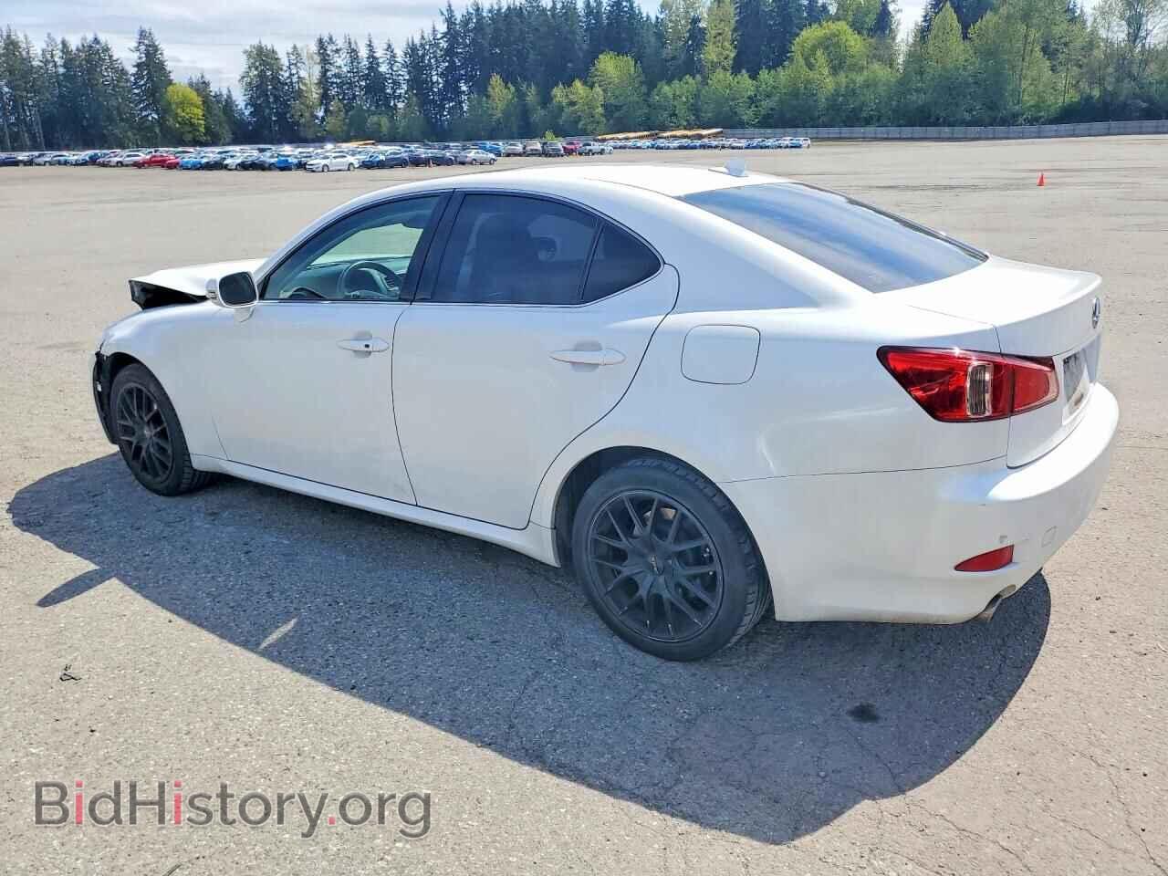 2011 LEXUS IS - VIN: JTHCF5C25B5049222 - Photo 2